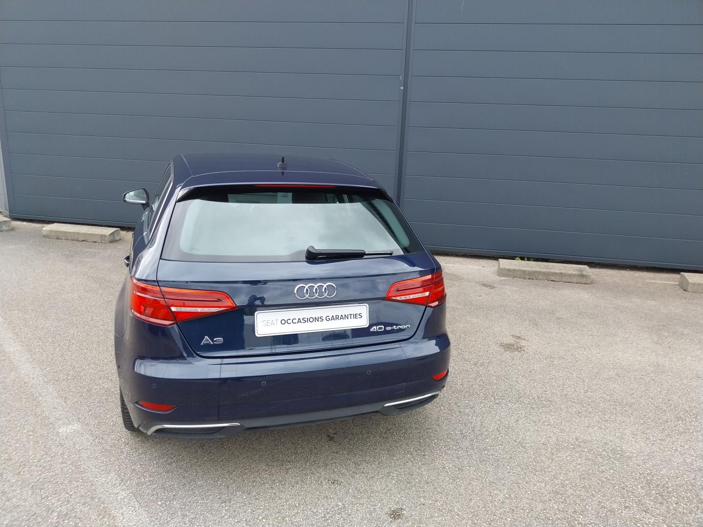 AUDI_A3-SPORTBACK_34-ARRIERE-DROIT