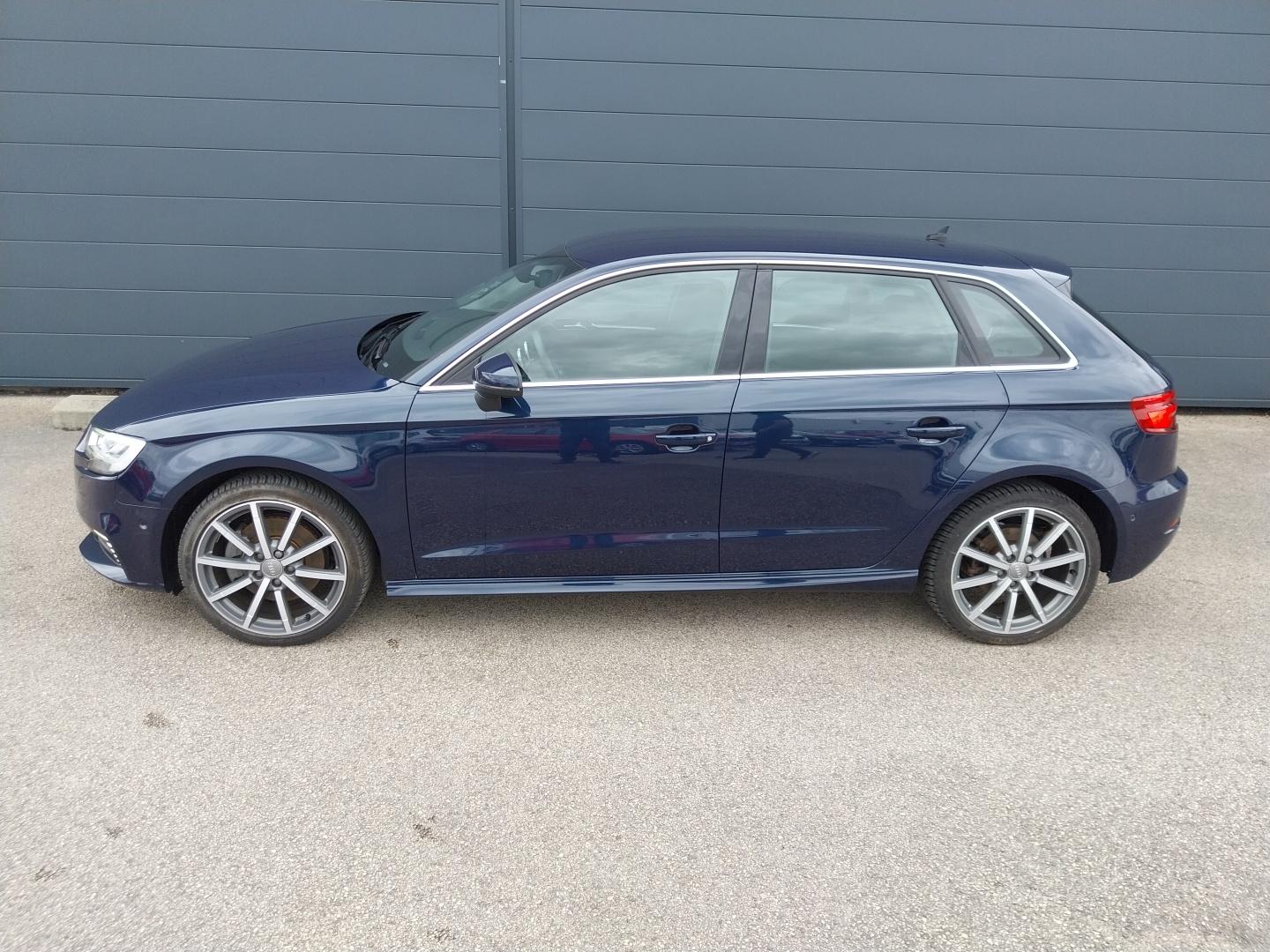 AUDI_A3-SPORTBACK_34-ARRIERE-GAUCHE