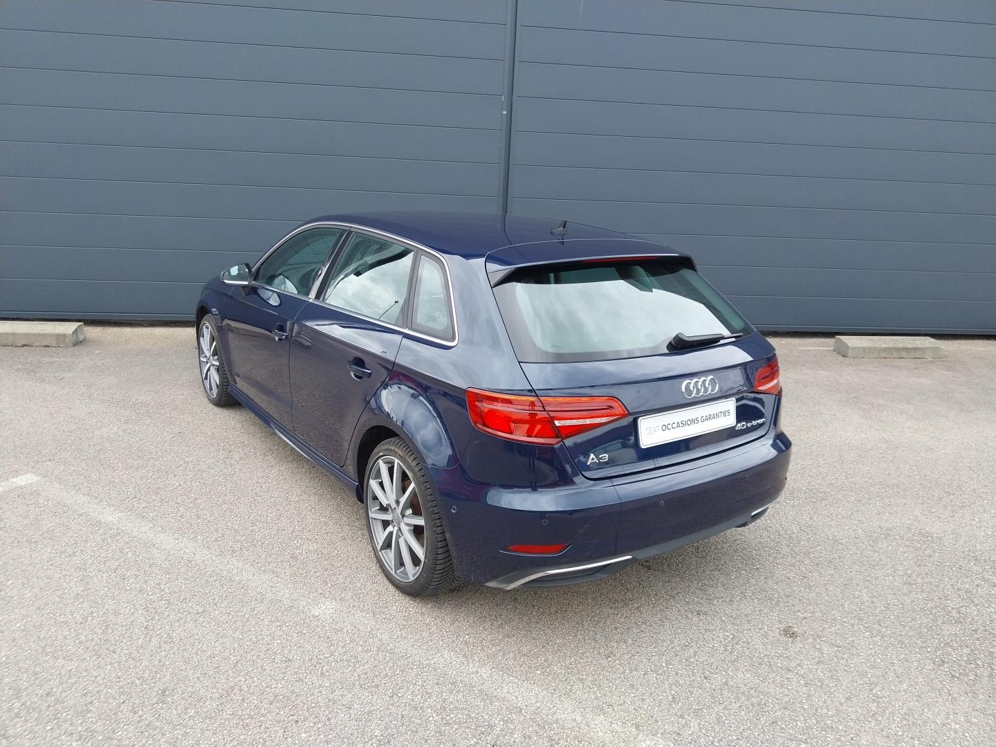 AUDI_A3-SPORTBACK_FACE-ARRIERE