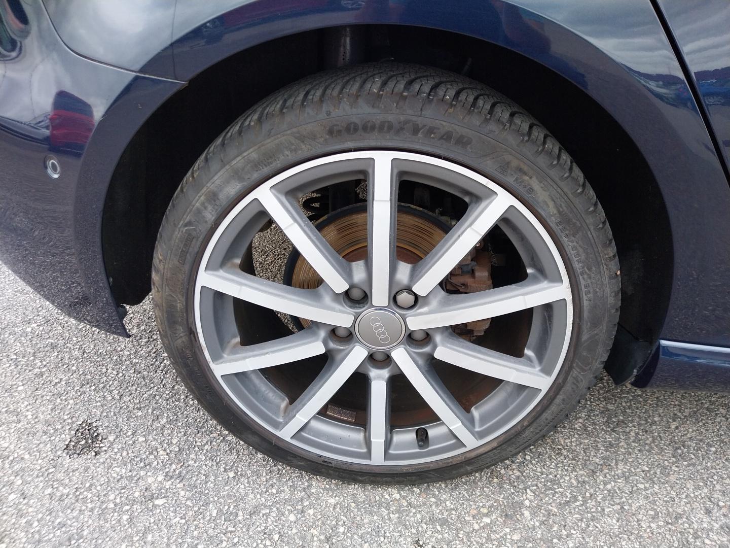 AUDI_A3-SPORTBACK_JANTE-AVANT-GAUCHE