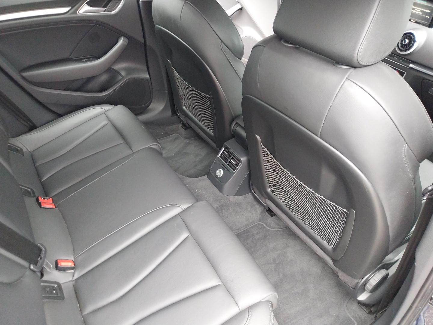 AUDI_A3-SPORTBACK_POSTE-DE-PILOTAGE