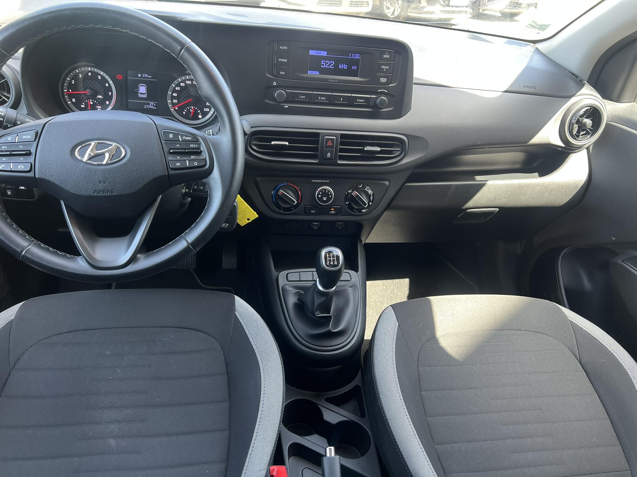 HYUNDAI_I10_34-AVANT-DROIT