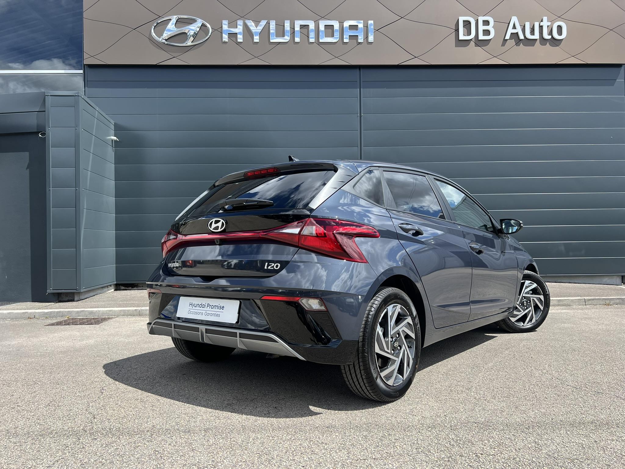 HYUNDAI_I20_34-ARRIERE-DROIT