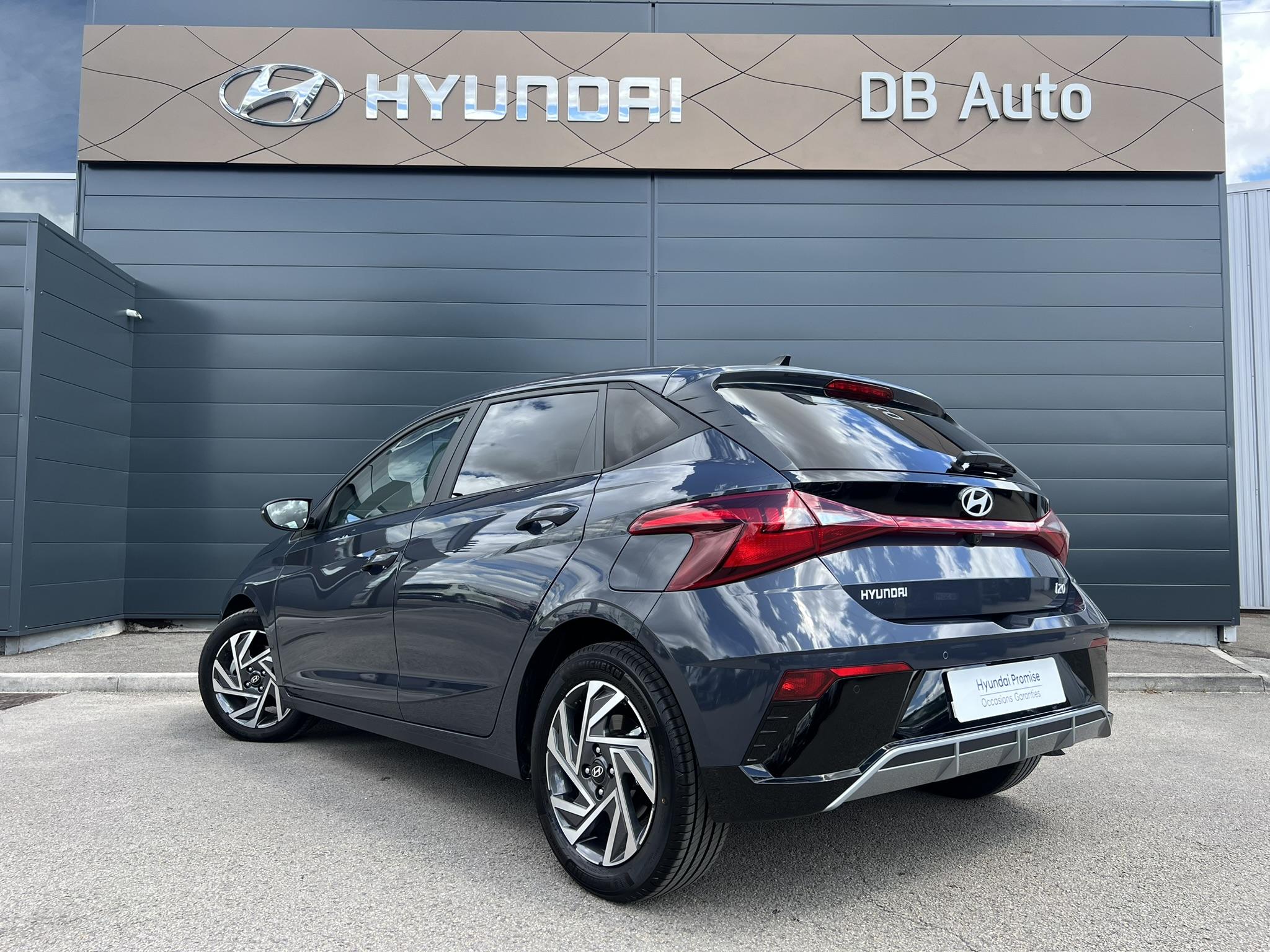 HYUNDAI_I20_34-ARRIERE-GAUCHE