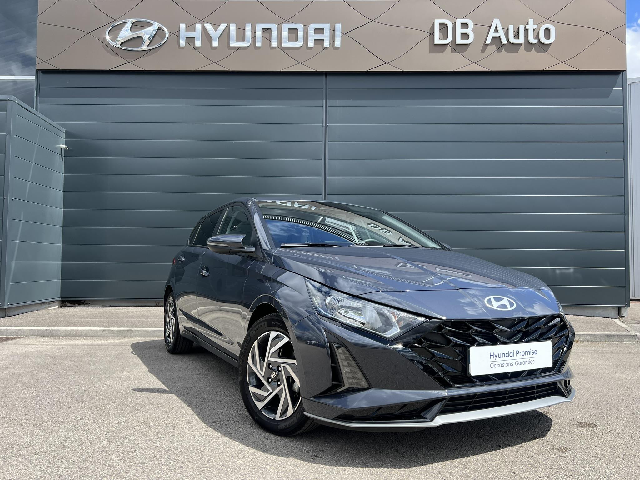 HYUNDAI_I20_34-AVANT-DROIT