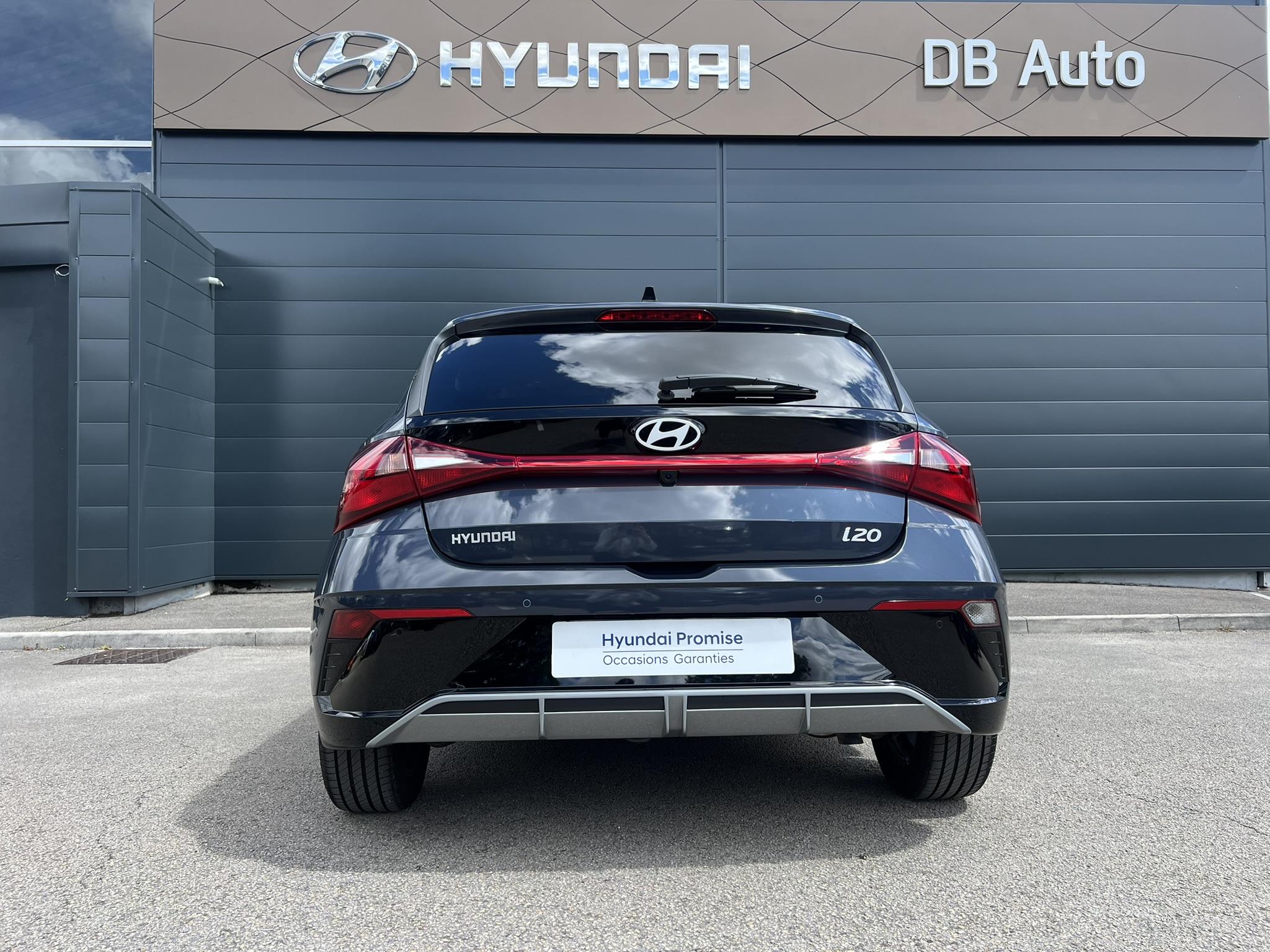 HYUNDAI_I20_FACE-ARRIERE