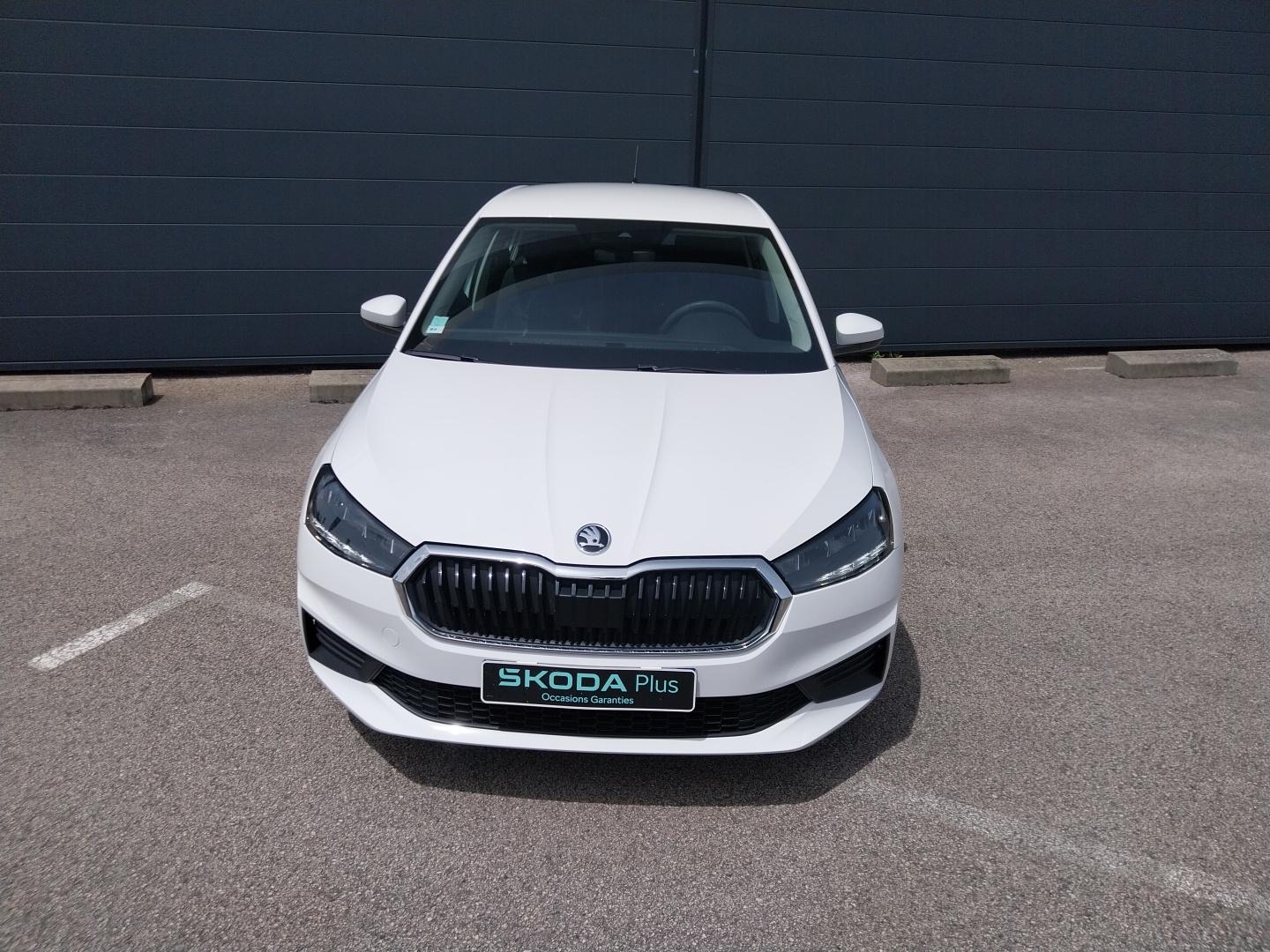 SKODA_FABIA_PROFIL-GAUCHE