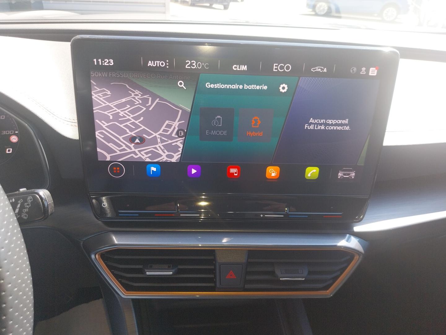 CUPRA_FORMENTOR_CONSOLE-CENTRALE-CAMERA-DE-RECUL
