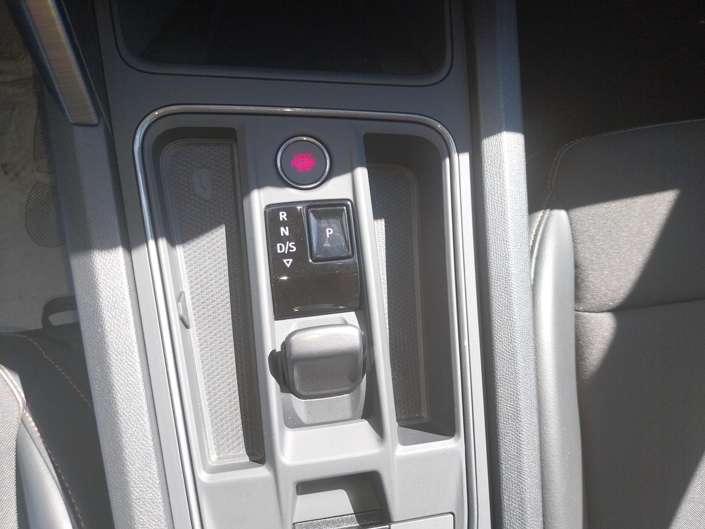 CUPRA_FORMENTOR_CONSOLE-CENTRALE-GPS