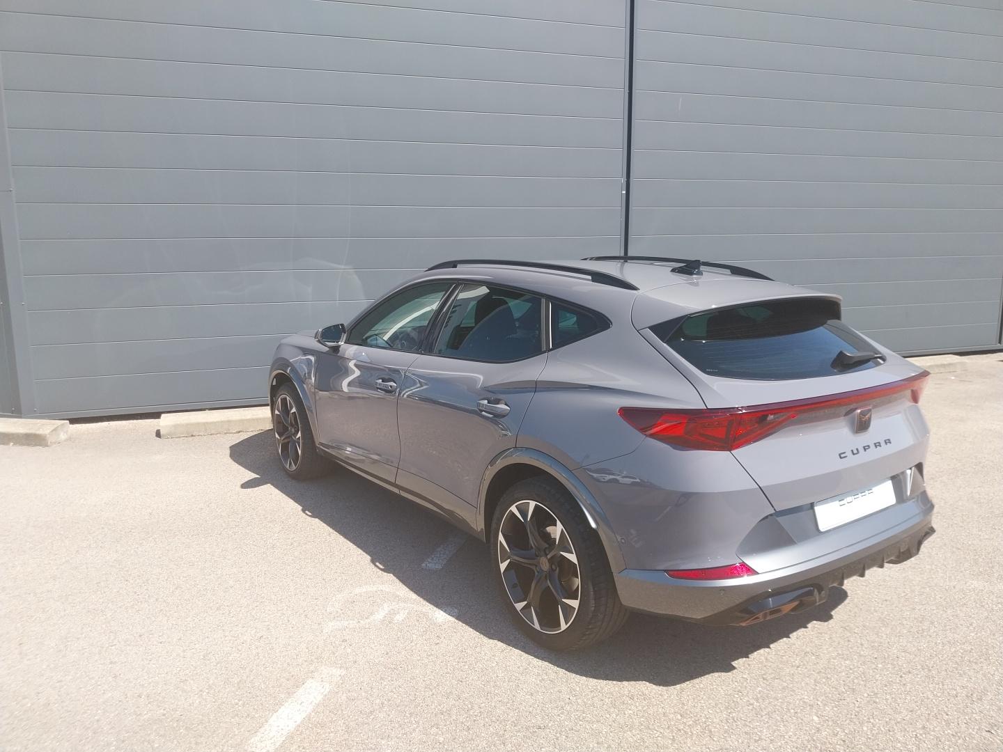 CUPRA_FORMENTOR_FACE-ARRIERE
