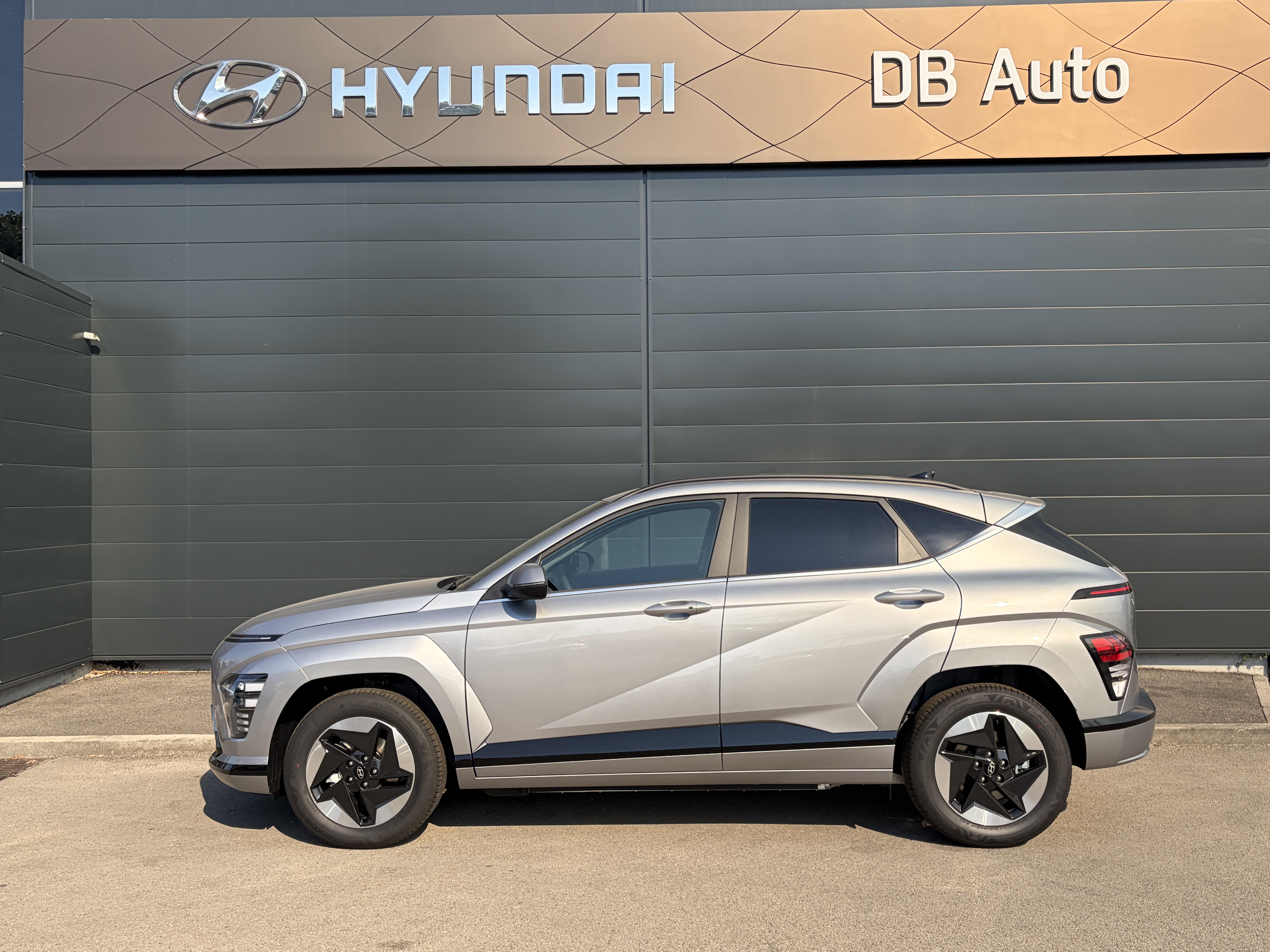 HYUNDAI_KONA-ELECTRIC_PROFIL-GAUCHE