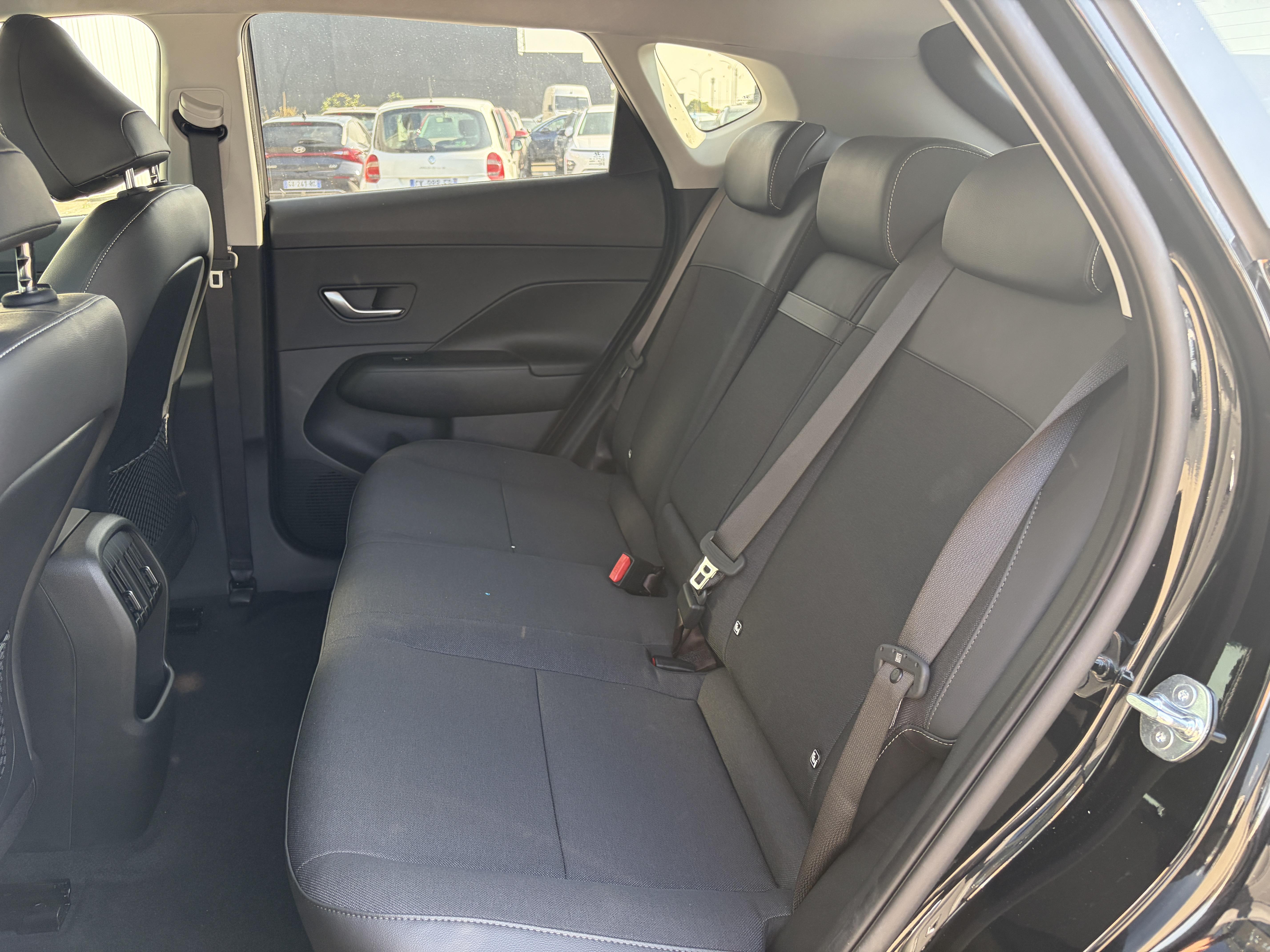 HYUNDAI_KONA-ELECTRIC_SIEGE-ARRIERE-GAUCHE