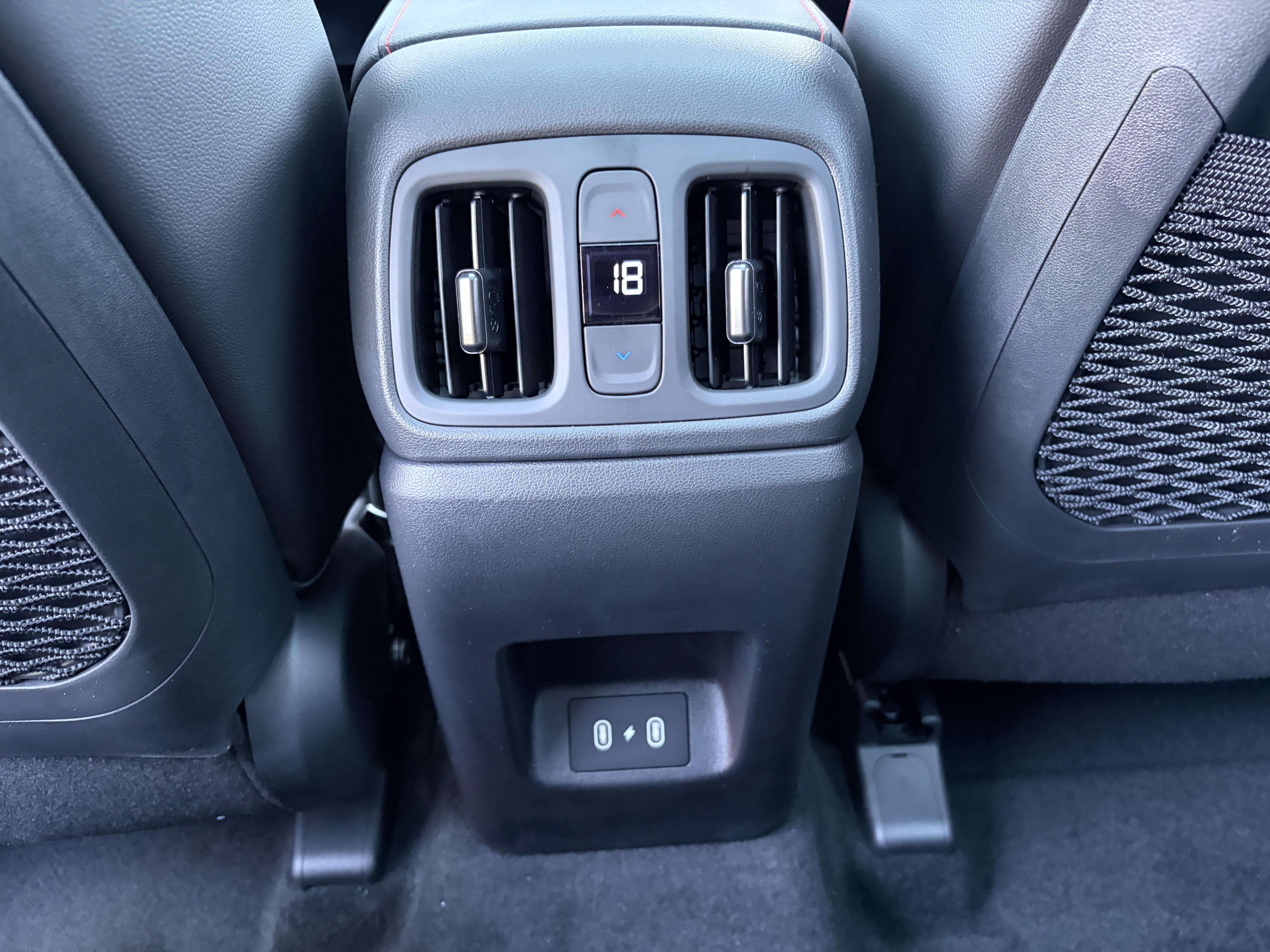 HYUNDAI_TUCSON