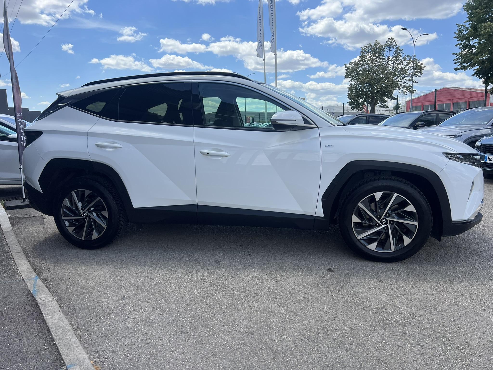 HYUNDAI_TUCSON_34-ARRIERE-GAUCHE