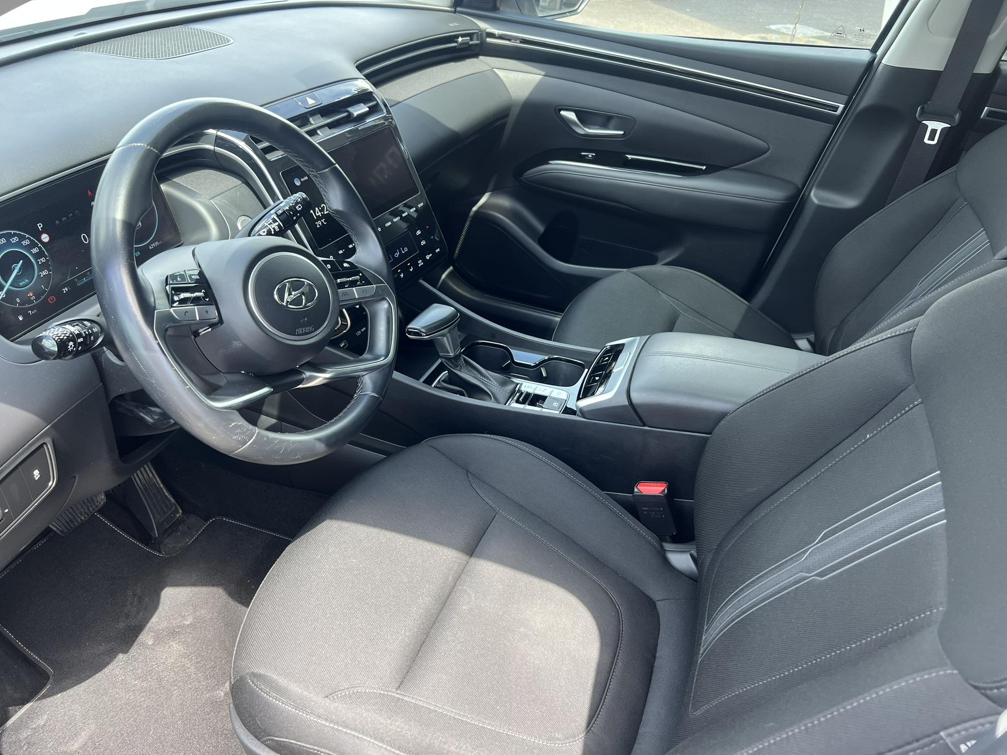 HYUNDAI_TUCSON_34-AVANT-DROIT
