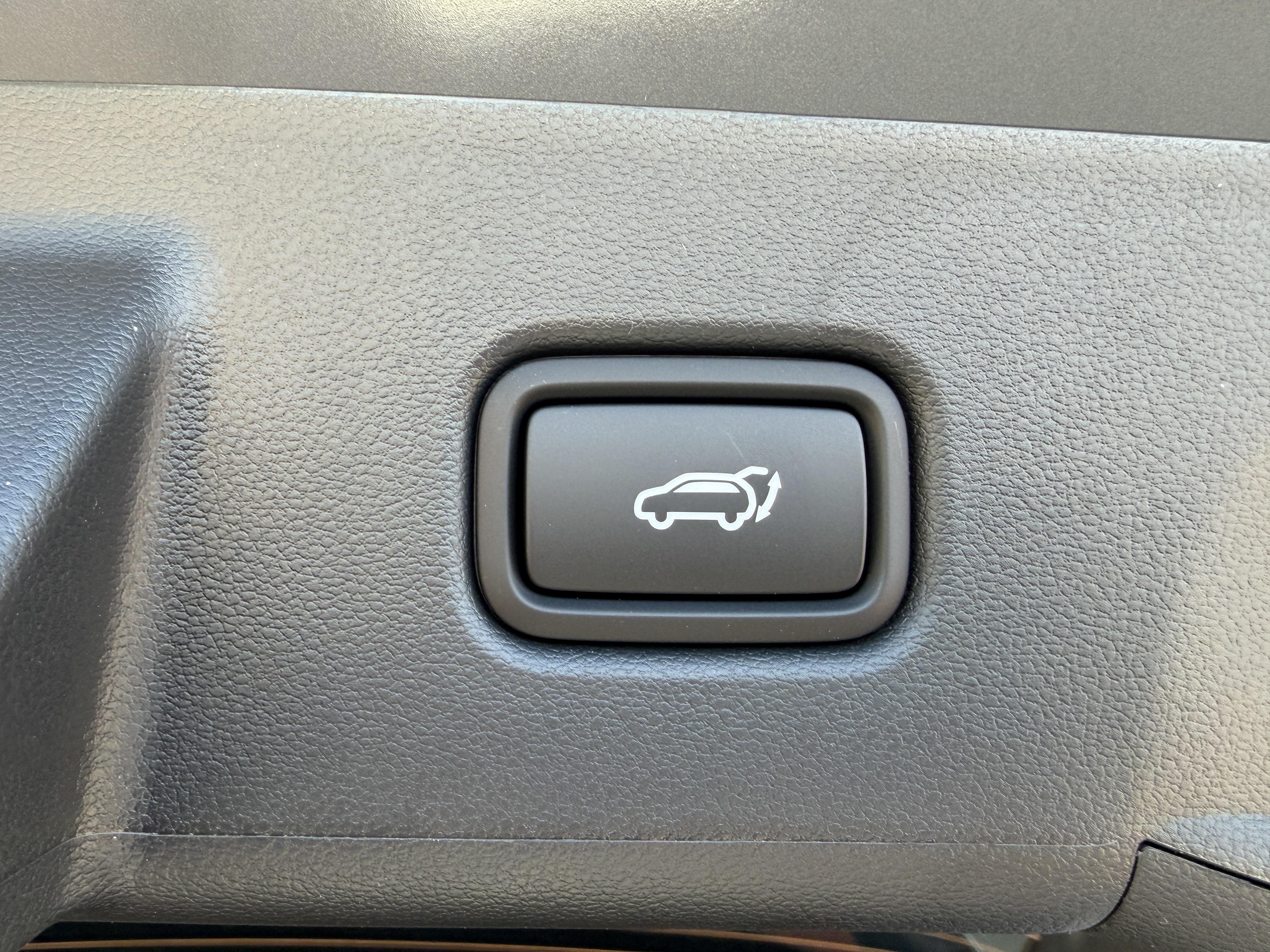 HYUNDAI_TUCSON_COMMANDE-DE-COFFRE