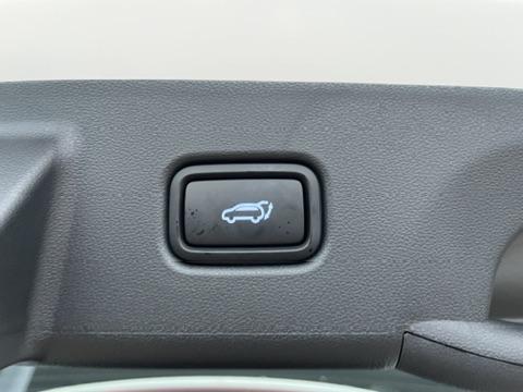HYUNDAI_TUCSON_COMMANDE-DE-COFFRE