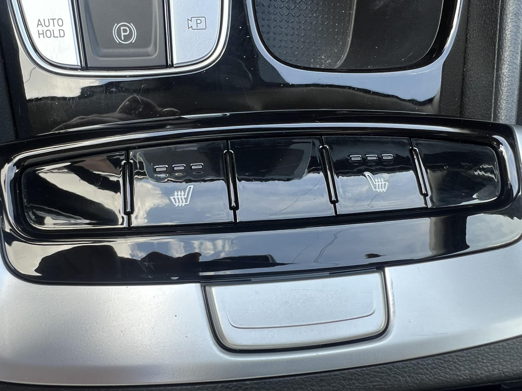 HYUNDAI_TUCSON_CONSOLE-CENTRALE-CAMERA-DE-RECUL
