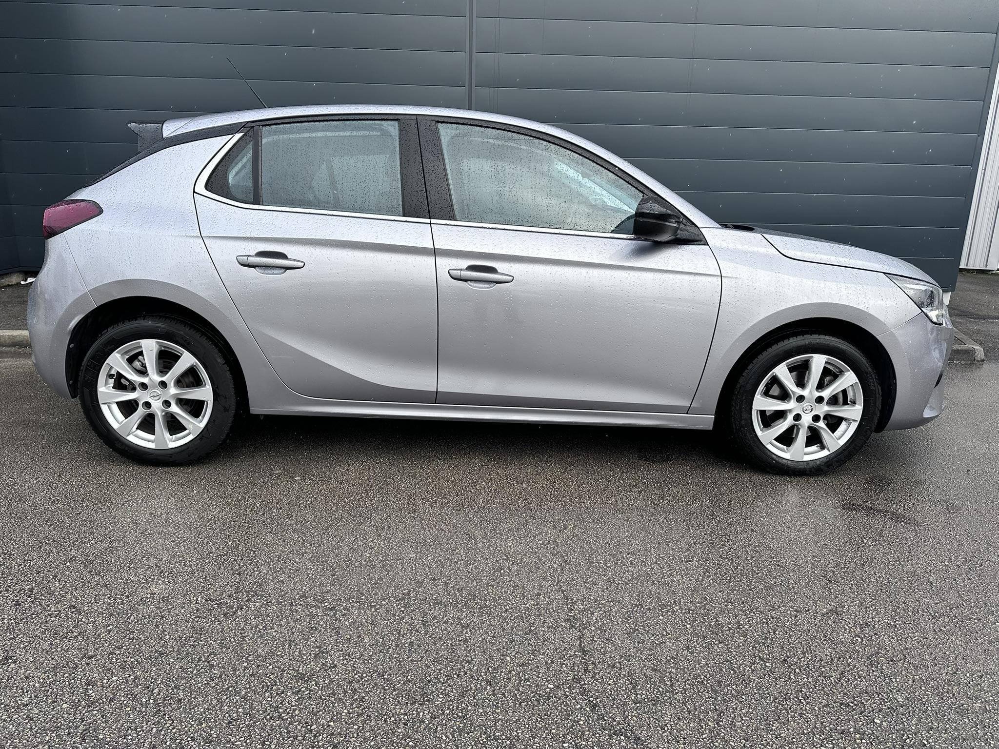 OPEL_CORSA_PROFIL-DROIT