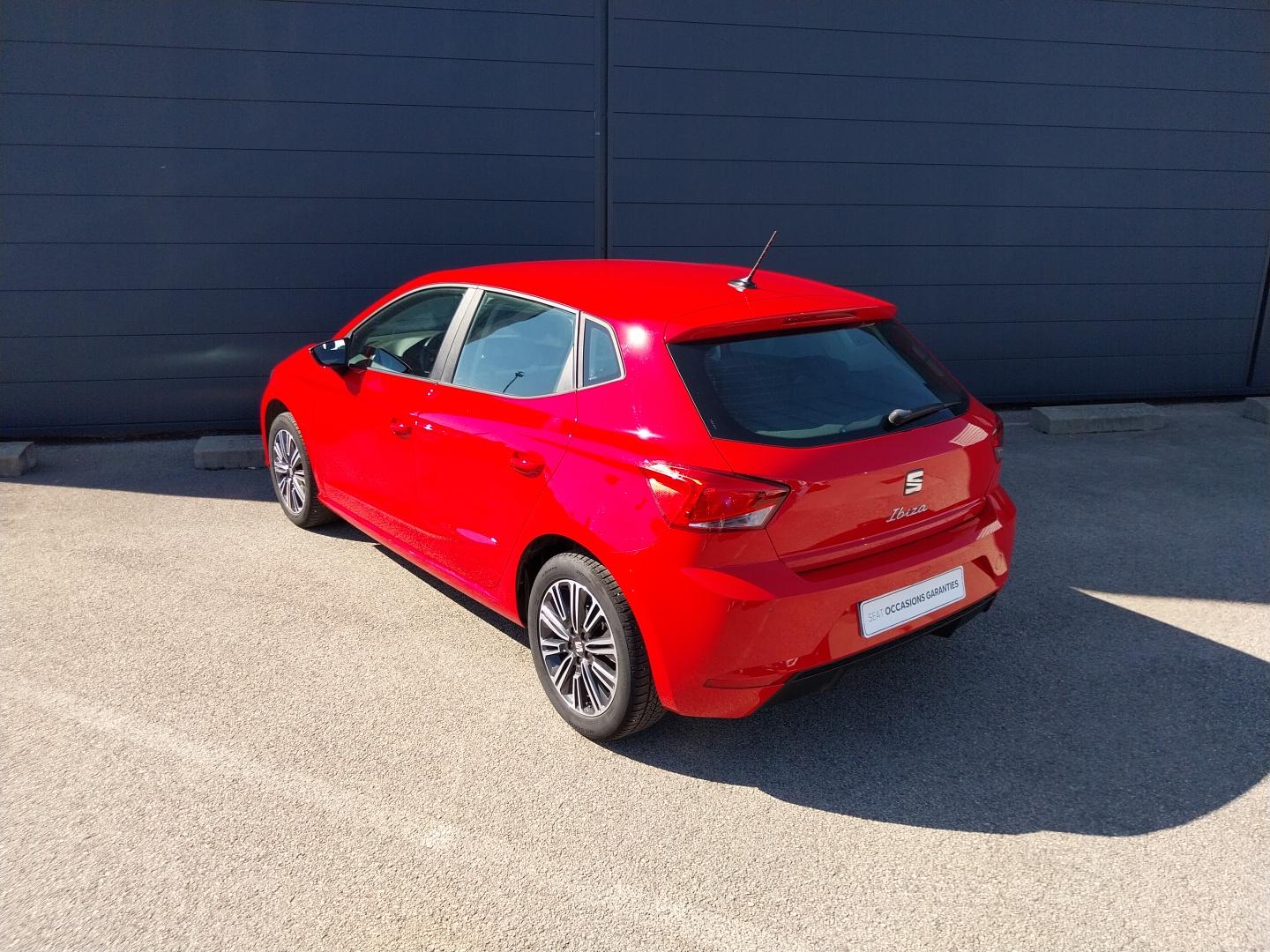 SEAT_IBIZA_FACE-ARRIERE