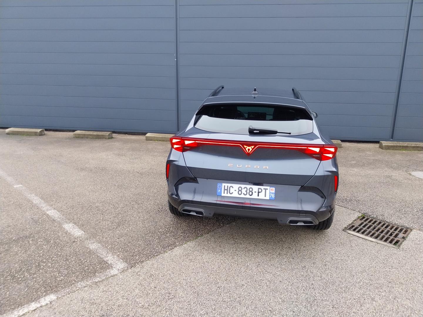 CUPRA_FORMENTOR_34-ARRIERE-DROIT