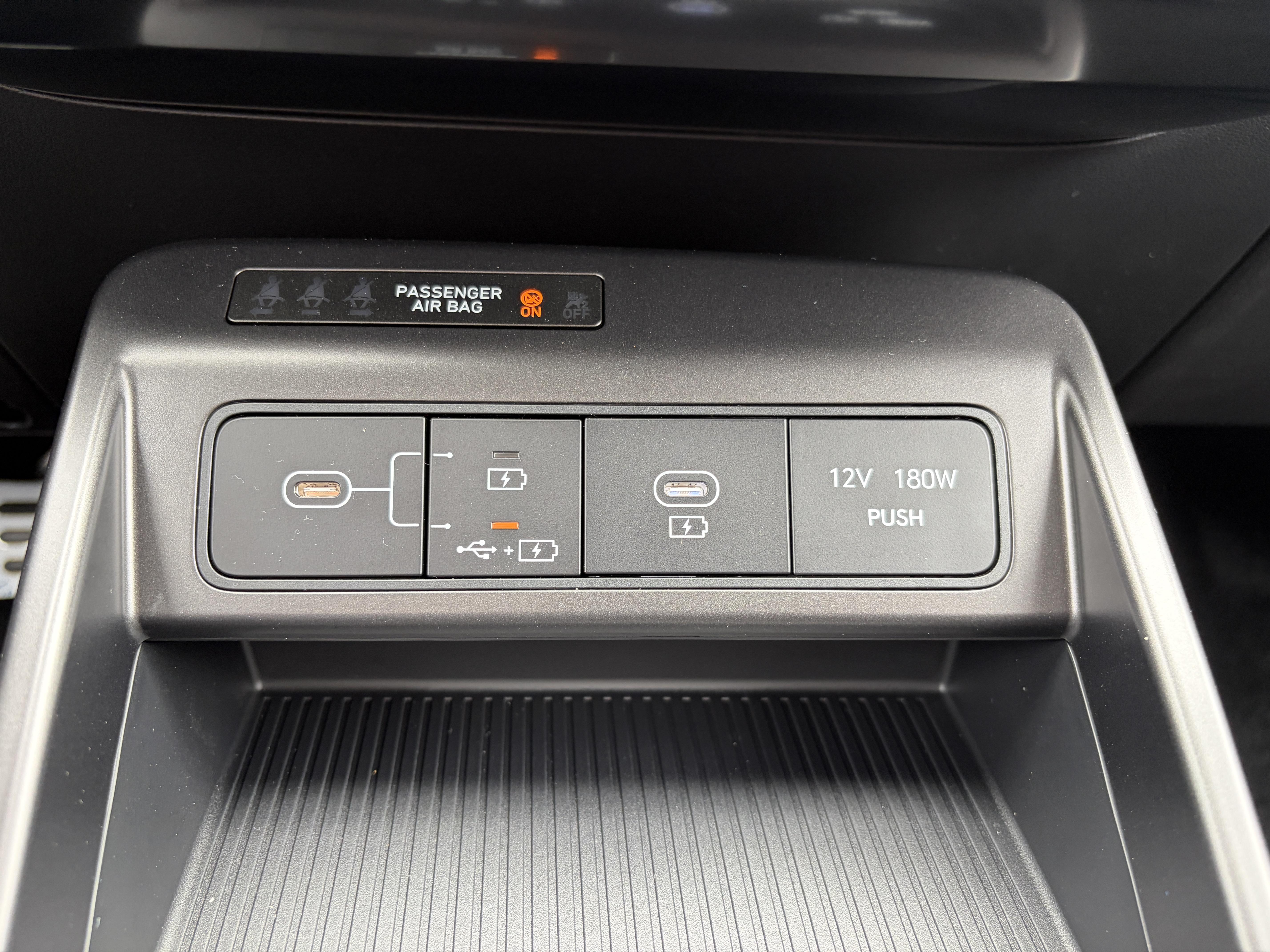 HYUNDAI_KONA
