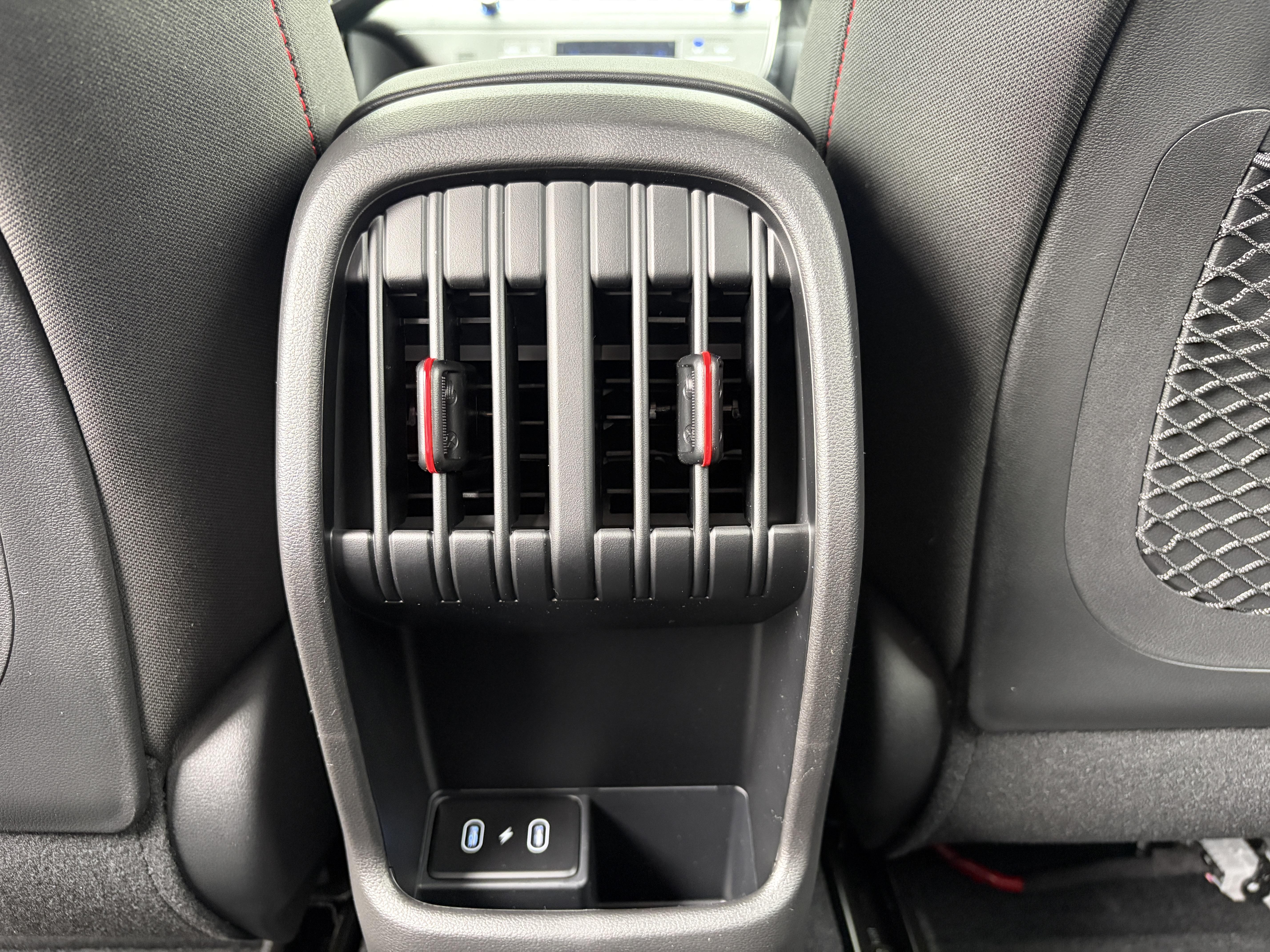 HYUNDAI_KONA