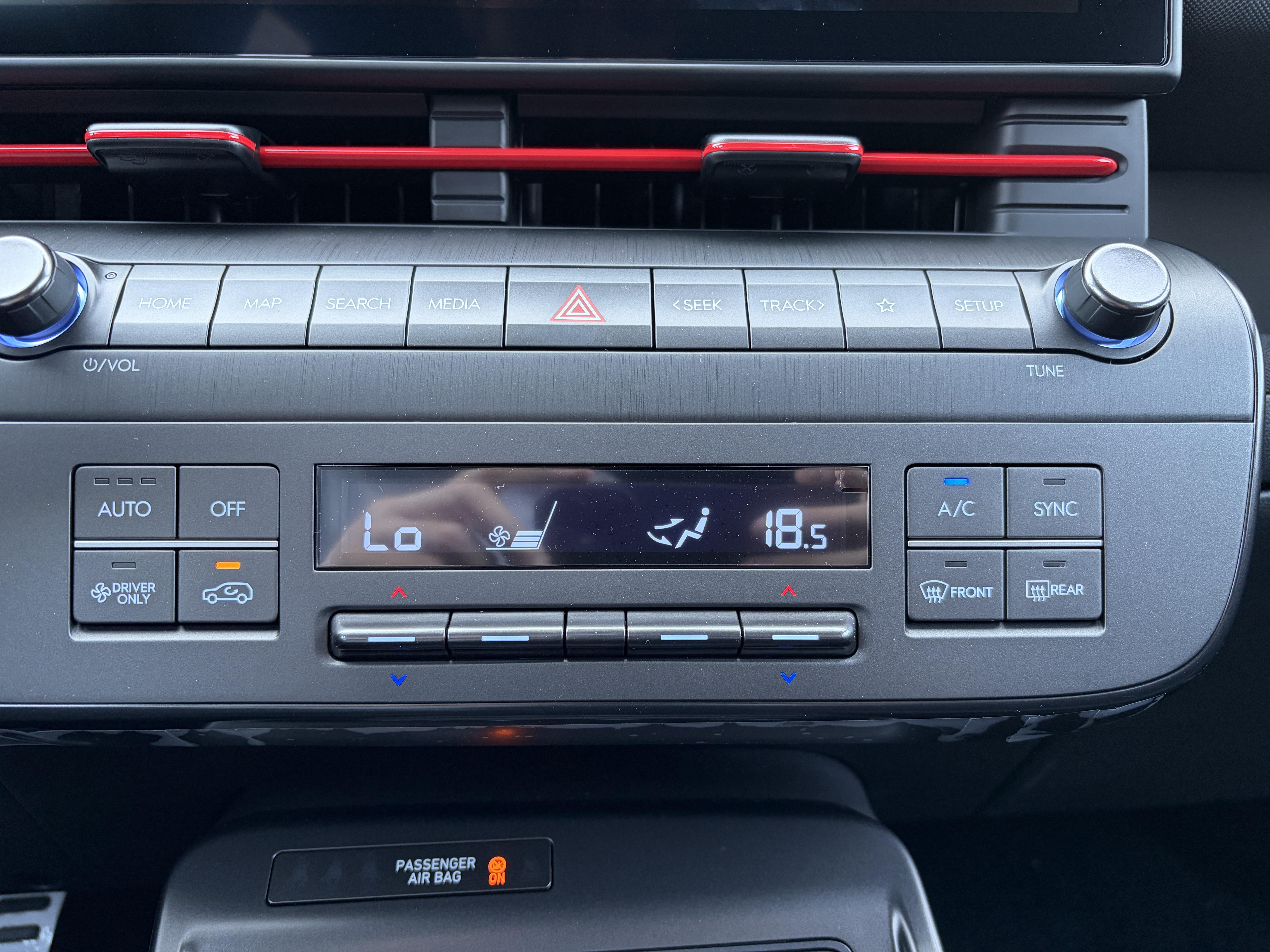 HYUNDAI_KONA