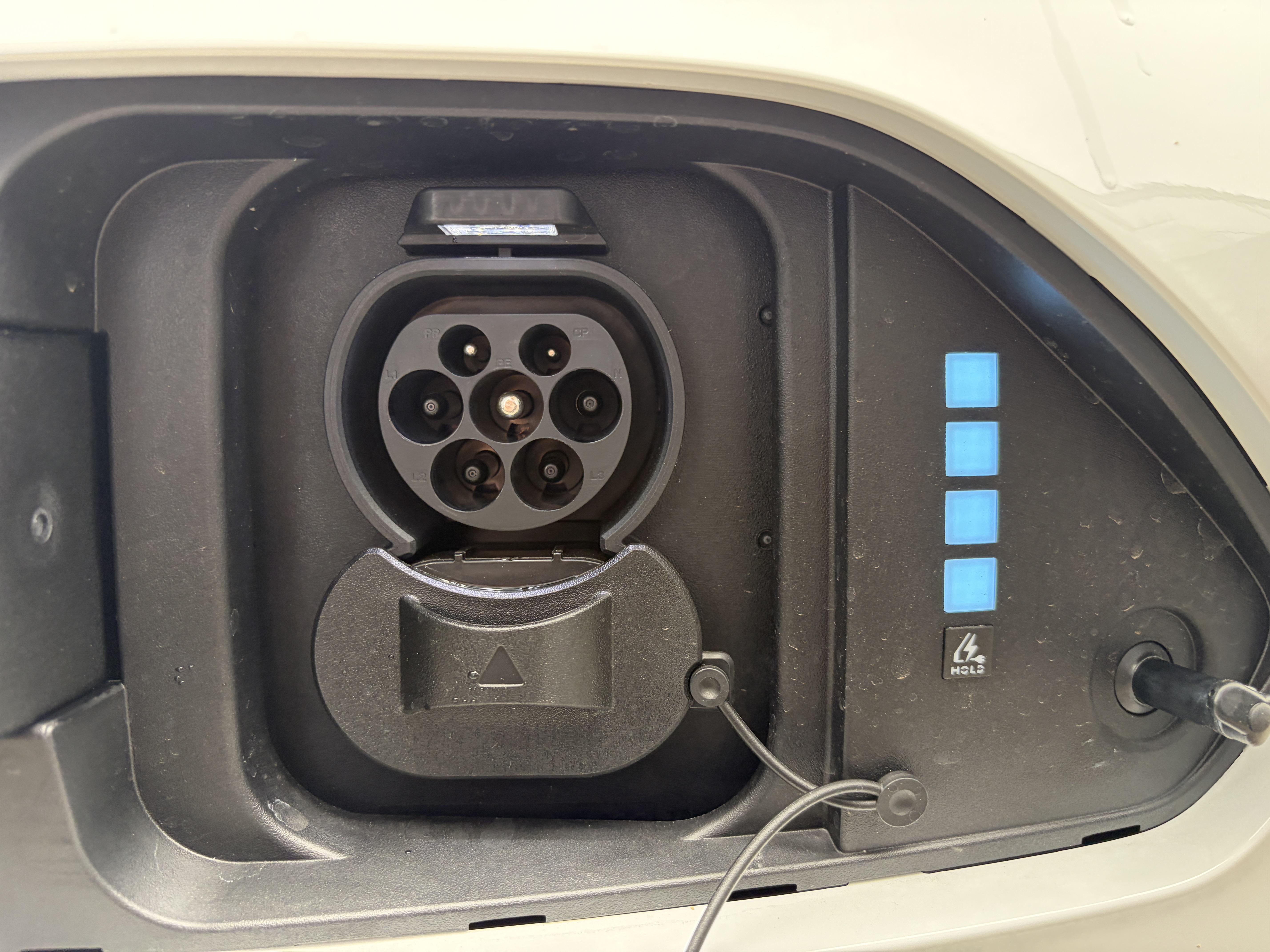 HYUNDAI_KONA-ELECTRIC