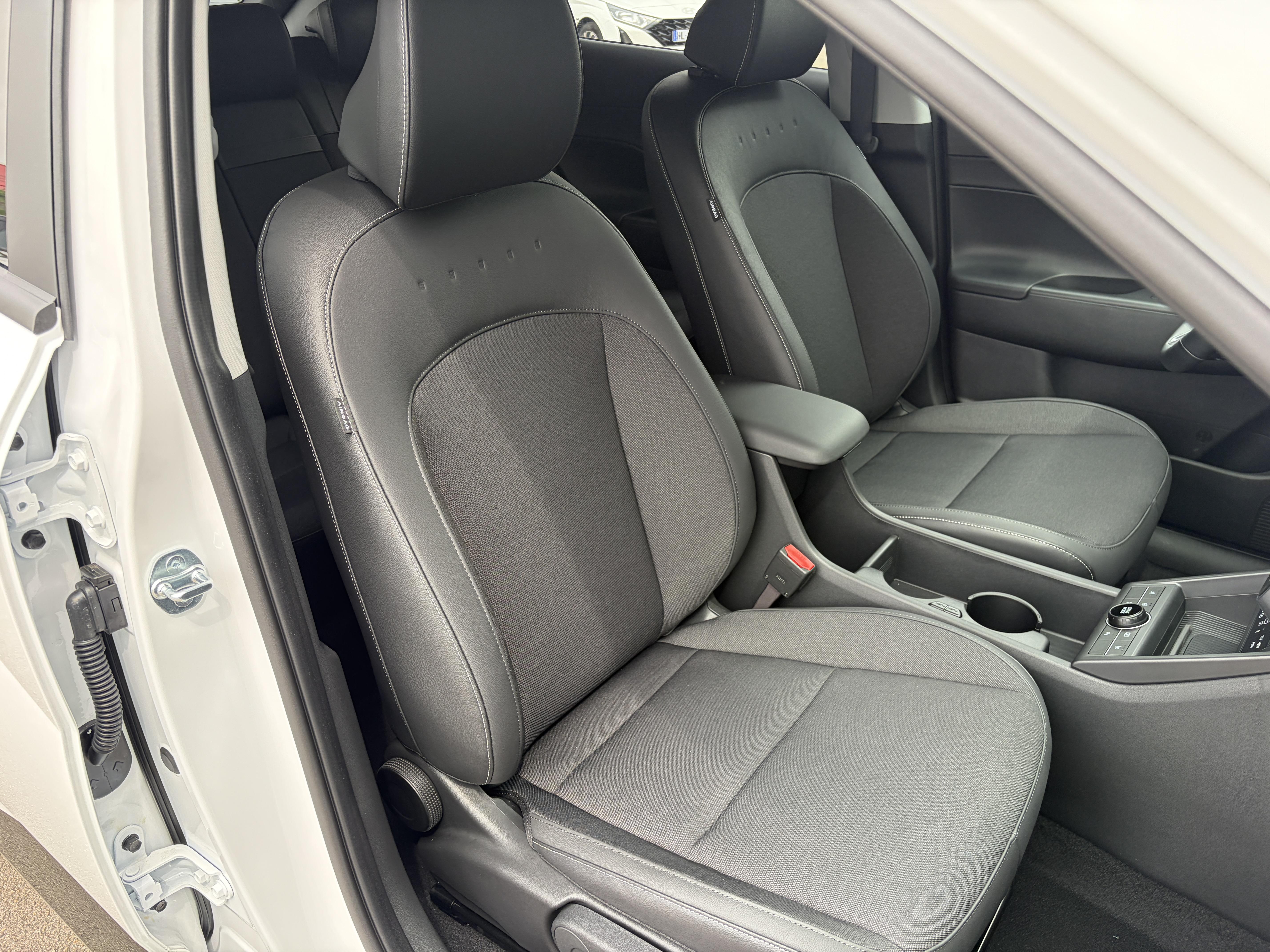 HYUNDAI_KONA-ELECTRIC_SIEGE-AVANT-PASSAGER