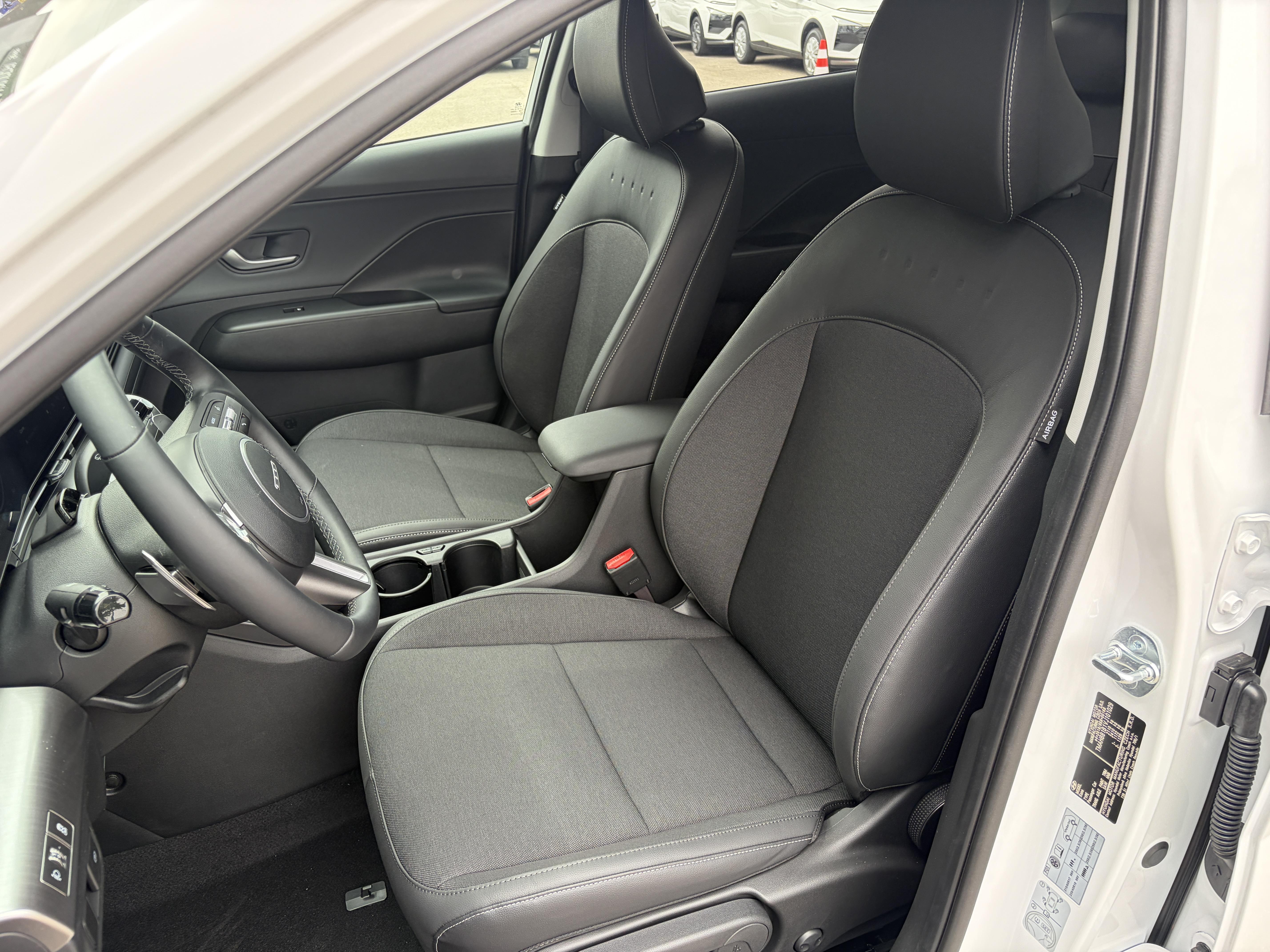 HYUNDAI_KONA-ELECTRIC_SIEGE-CONDUCTEUR