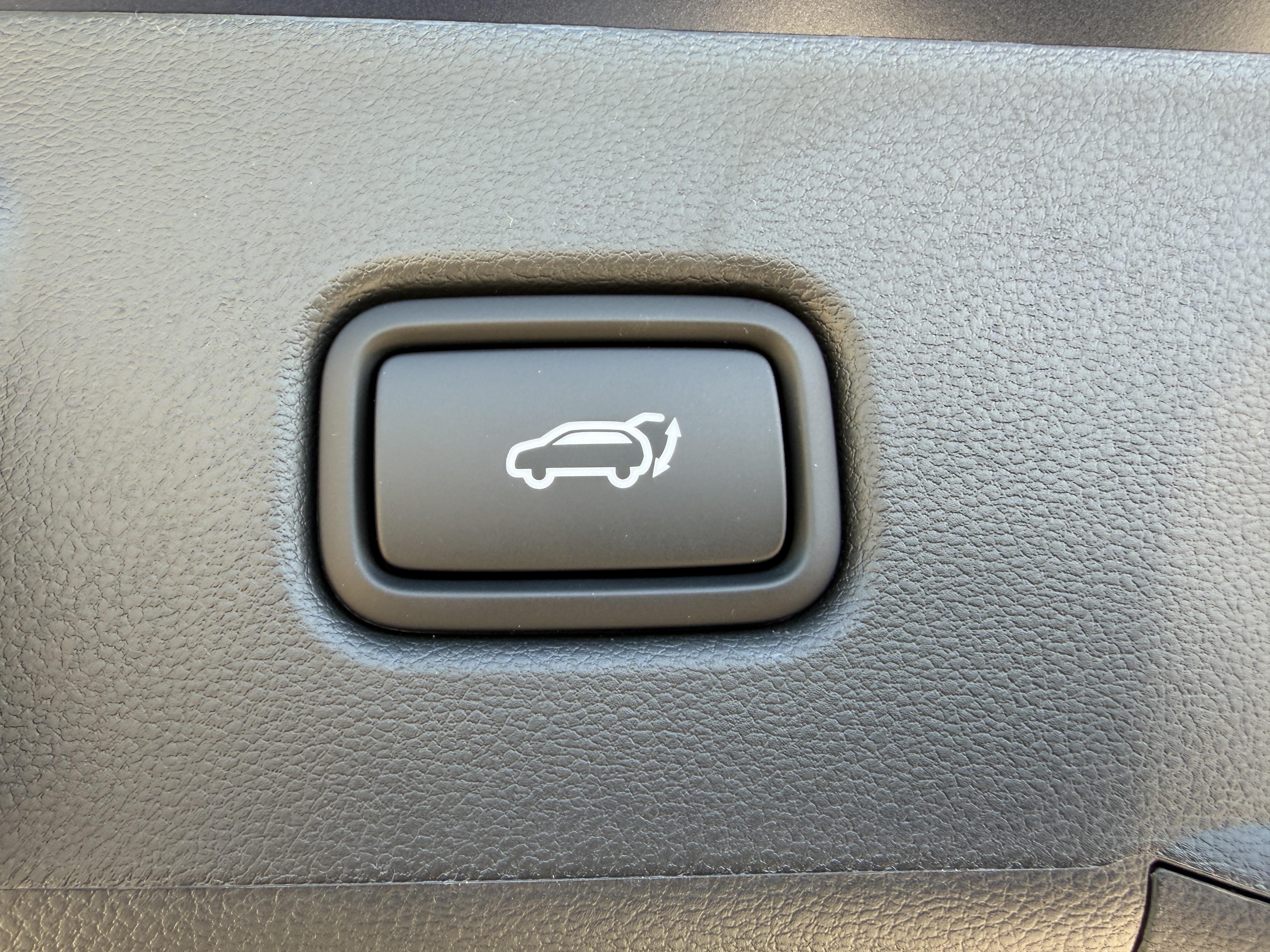 HYUNDAI_TUCSON_COMMANDE-DE-COFFRE
