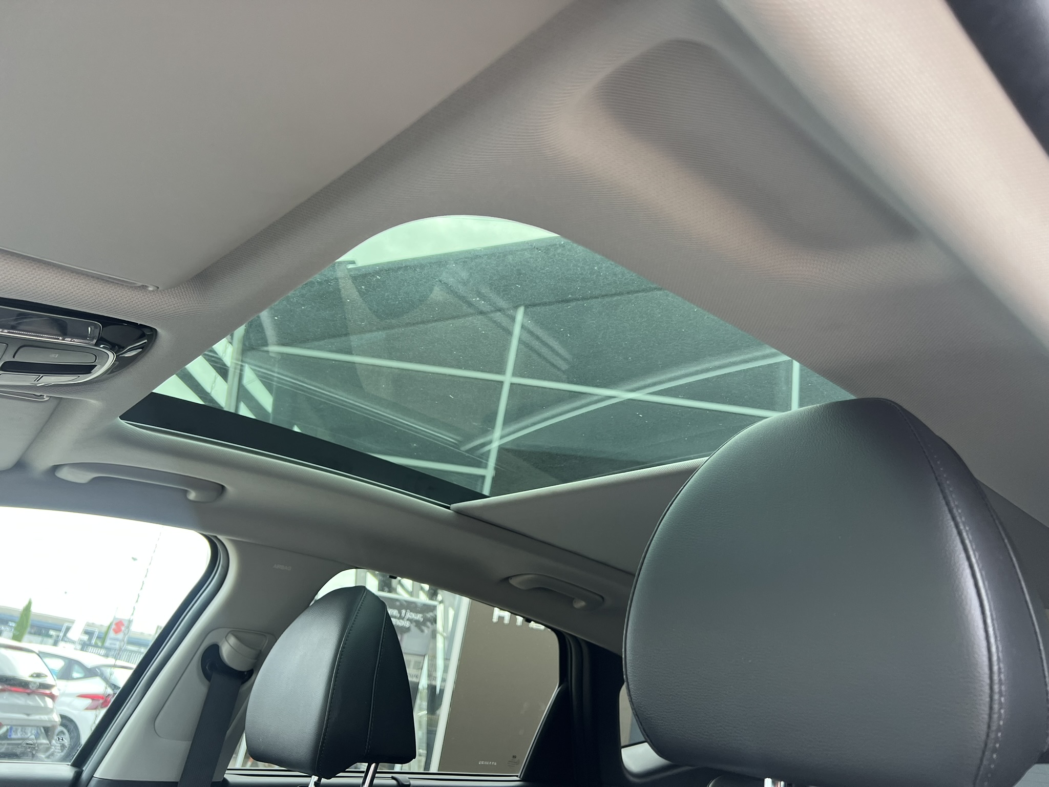 HYUNDAI_TUCSON_SIEGE-CONDUCTEUR