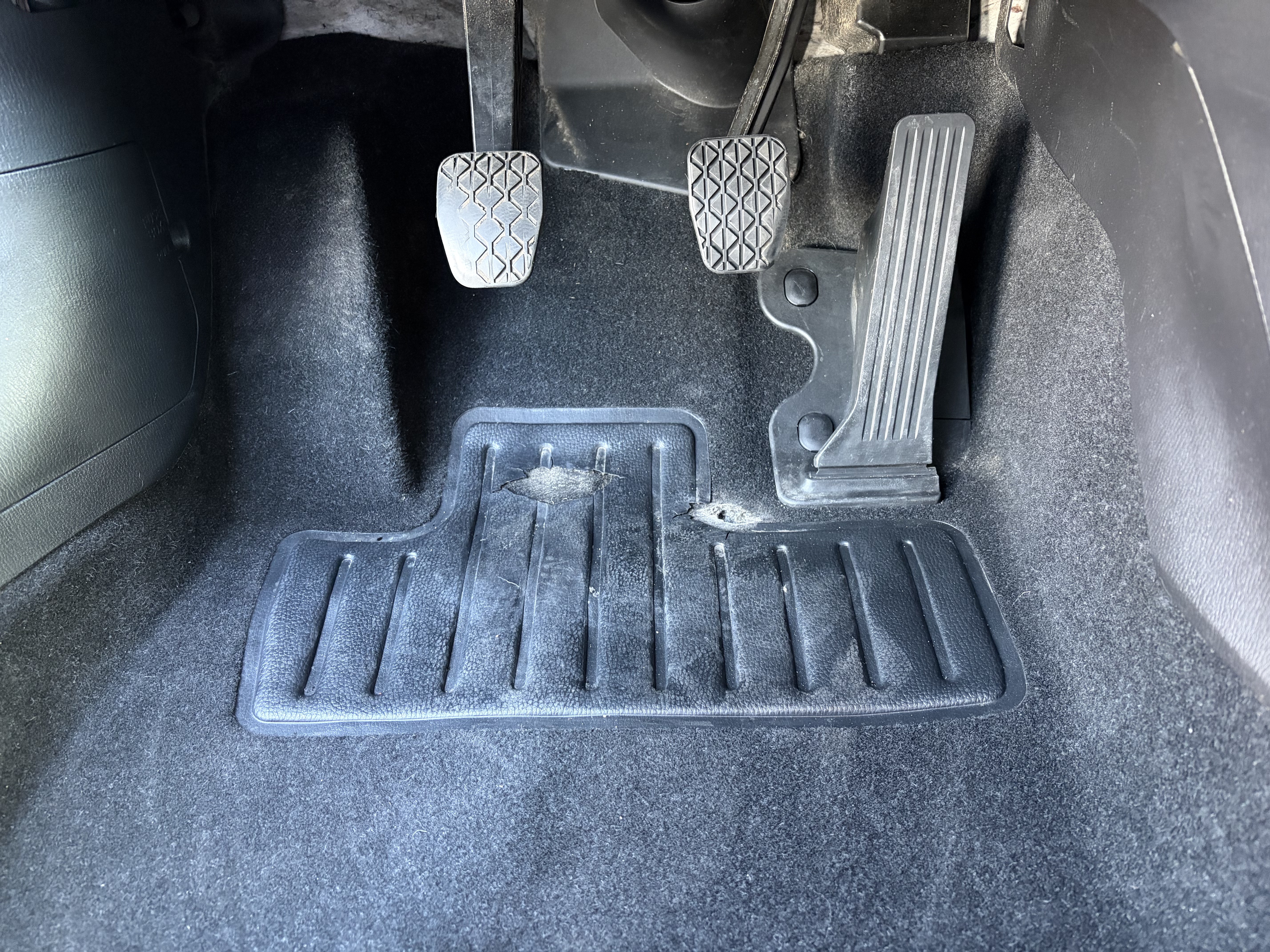 MAZDA_MAZDA3_CONSOLE-CENTRALE-GPS