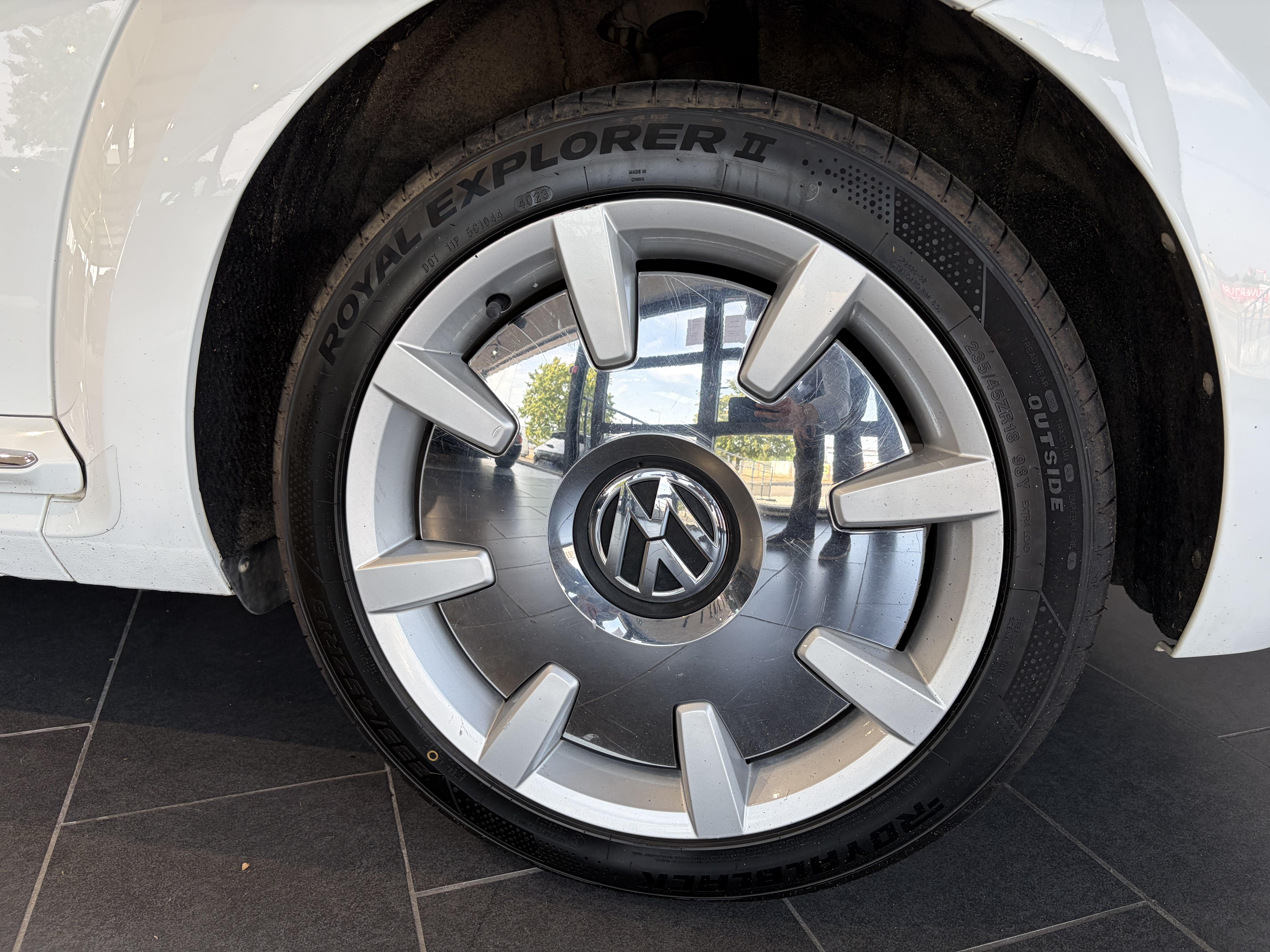 VOLKSWAGEN_COCCINELLE_JANTE