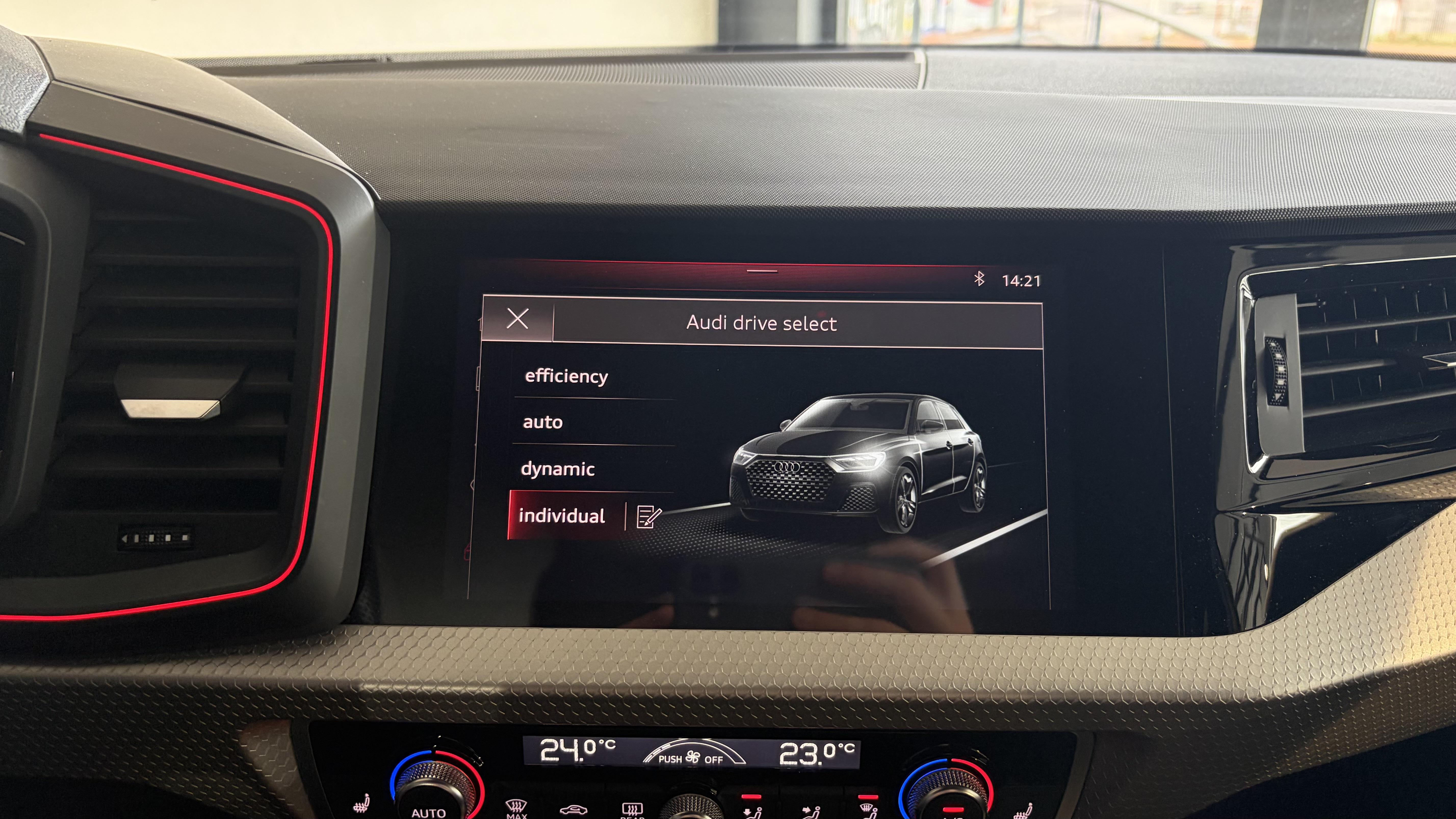 AUDI_A1-SPORTBACK_CONSOLE-CENTRALE-GPS