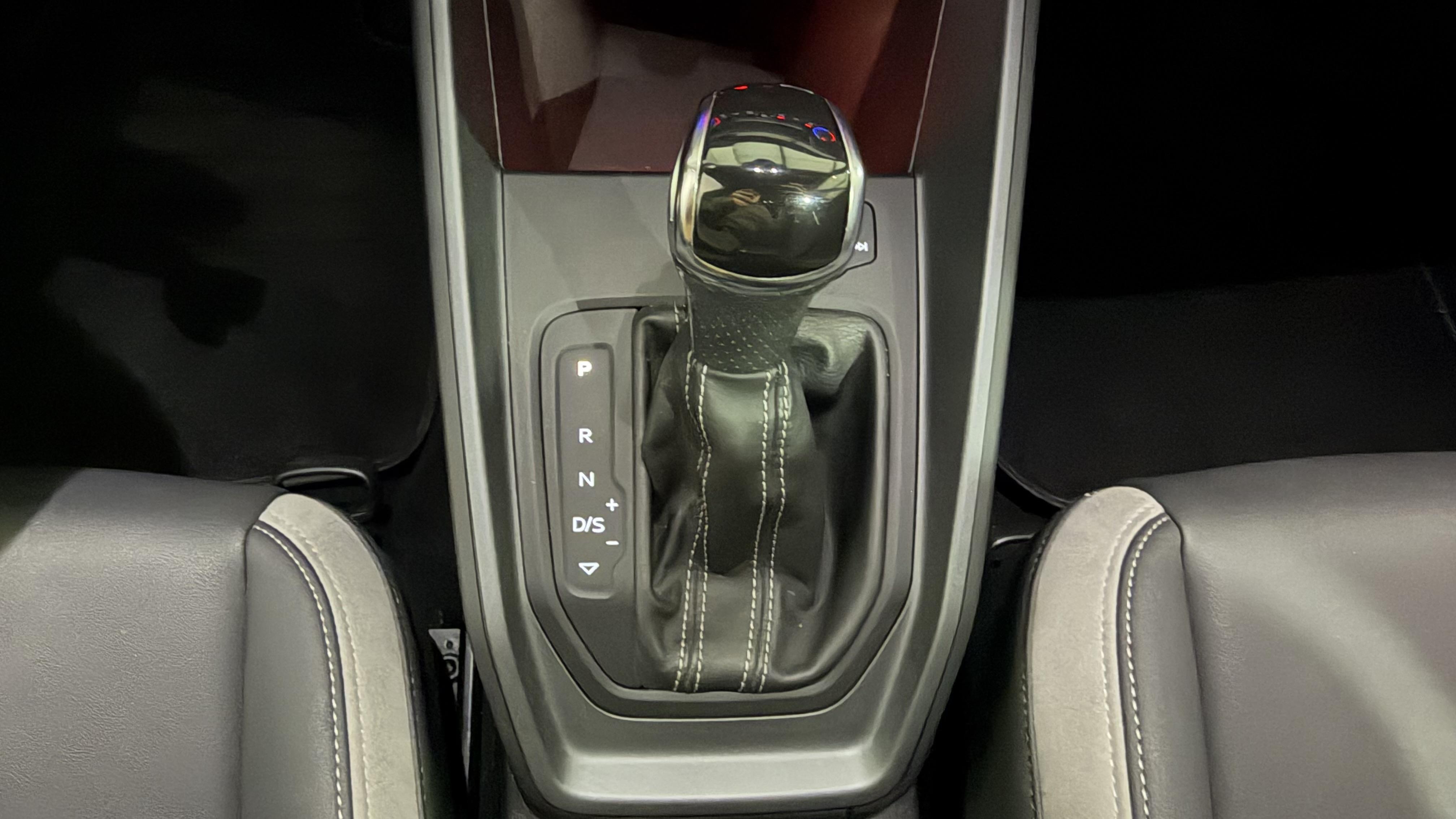 AUDI_A1-SPORTBACK_LEVIER-DE-VITESSE