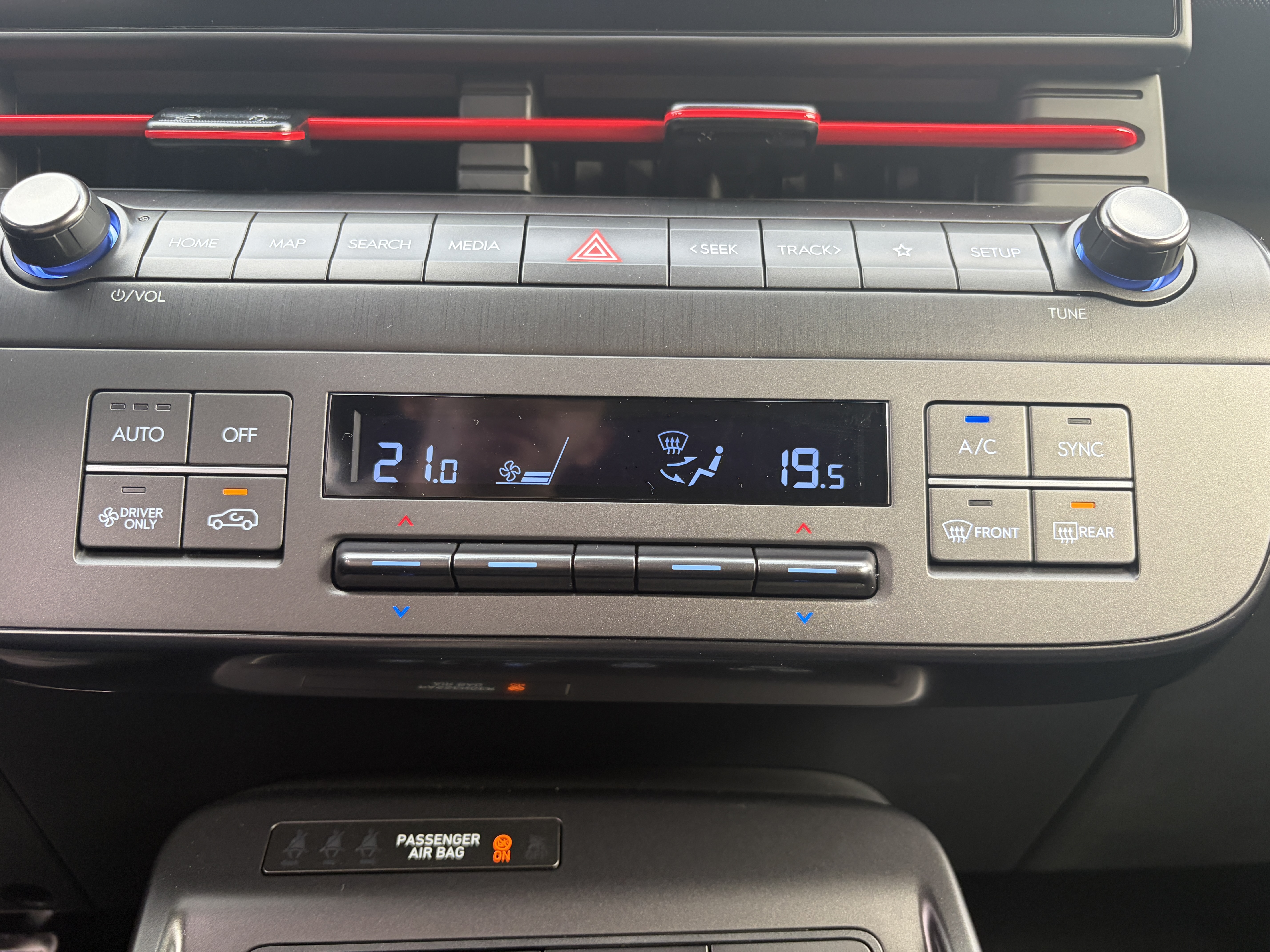 HYUNDAI_KONA