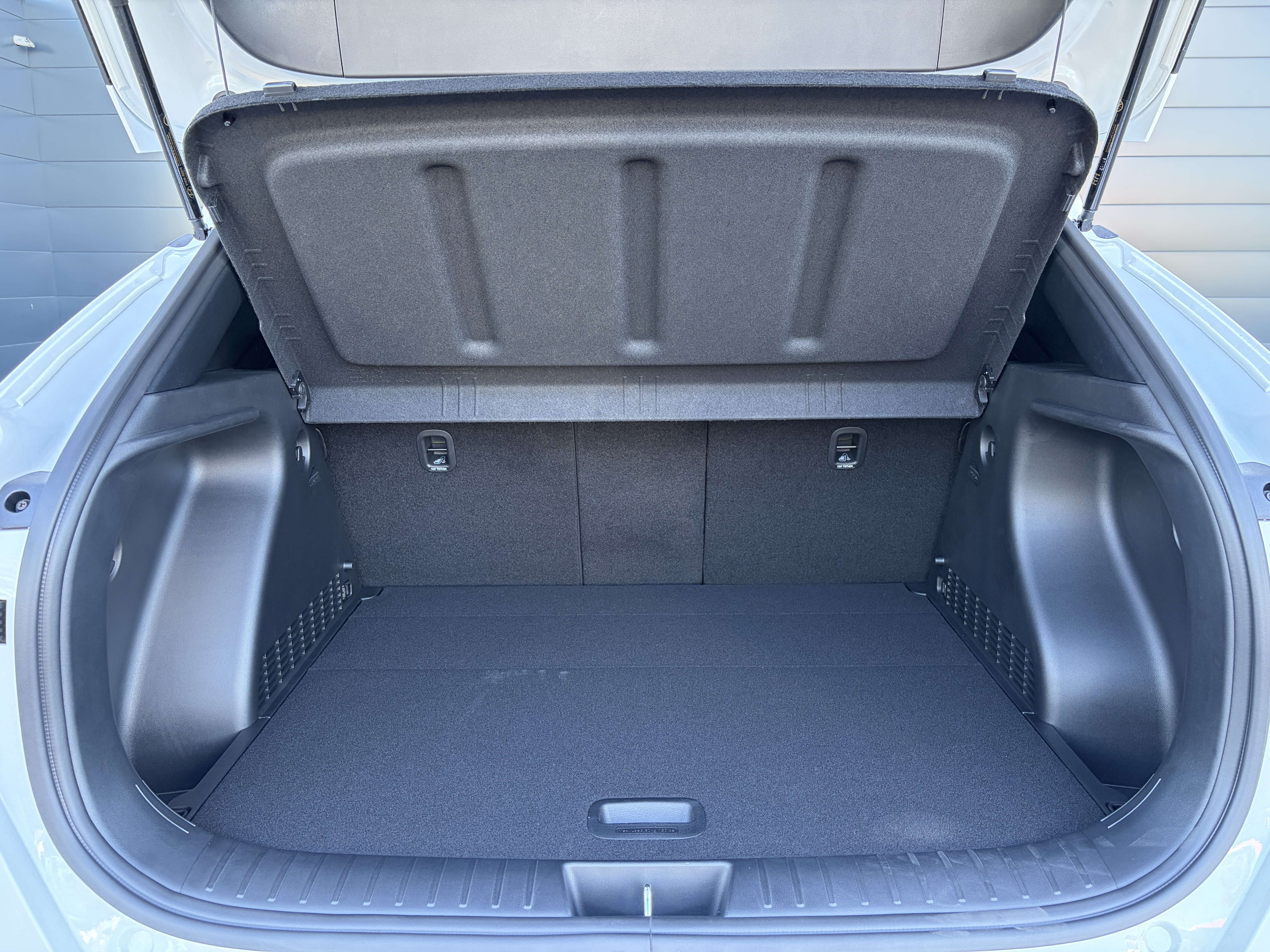 HYUNDAI_KONA_COFFRE