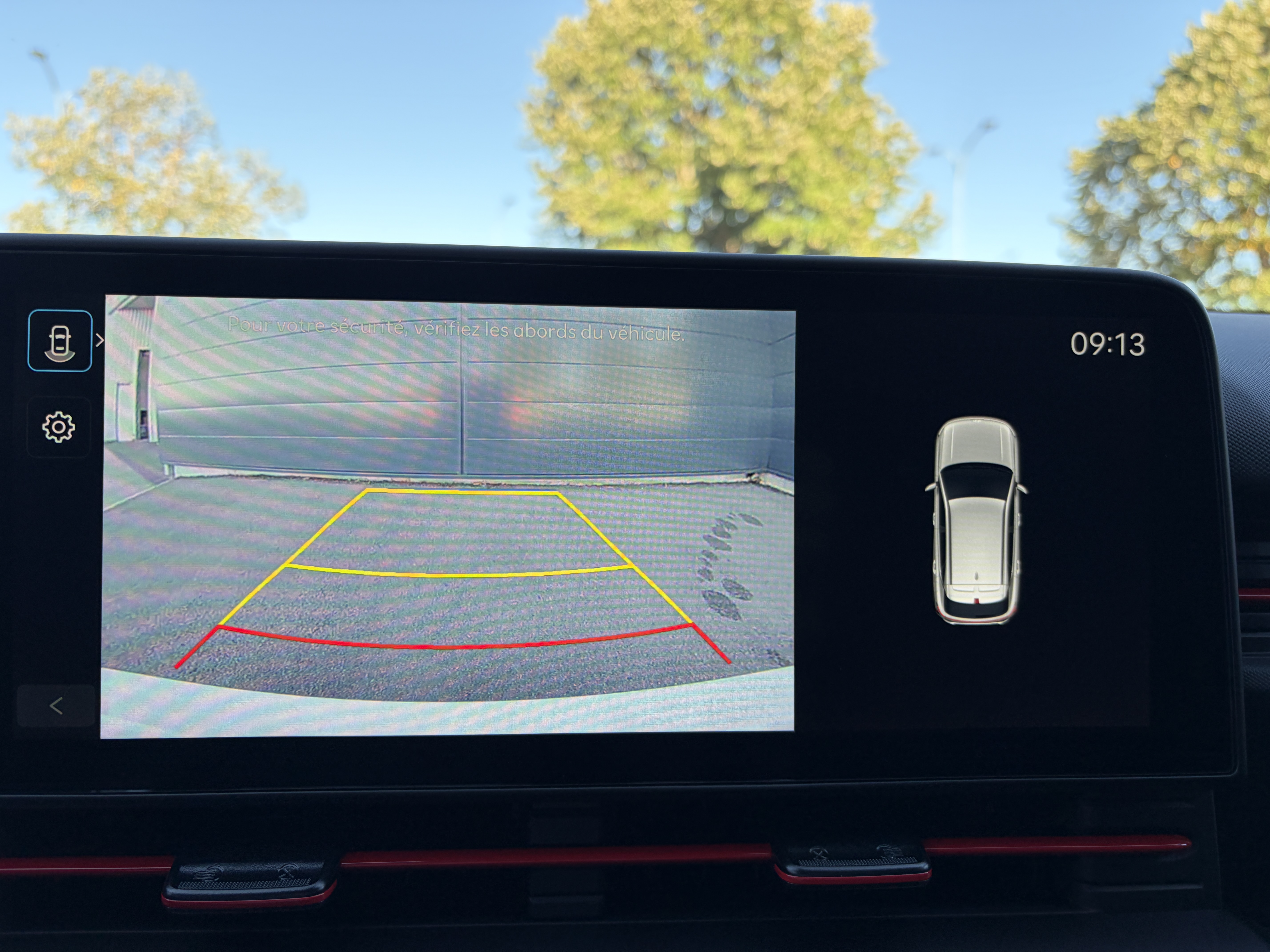 HYUNDAI_KONA_CONSOLE-CENTRALE-CAMERA-DE-RECUL