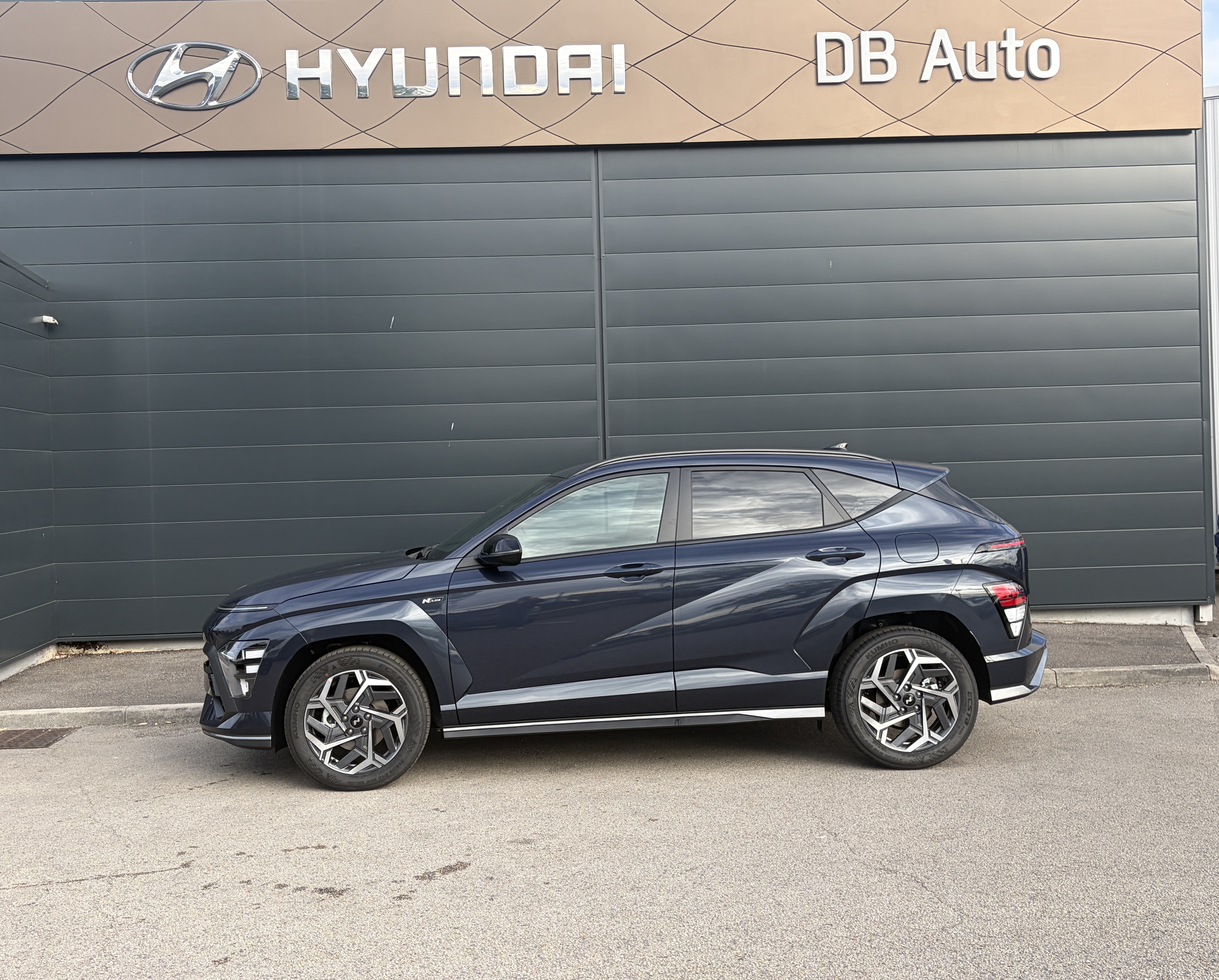 HYUNDAI_KONA_PROFIL-GAUCHE