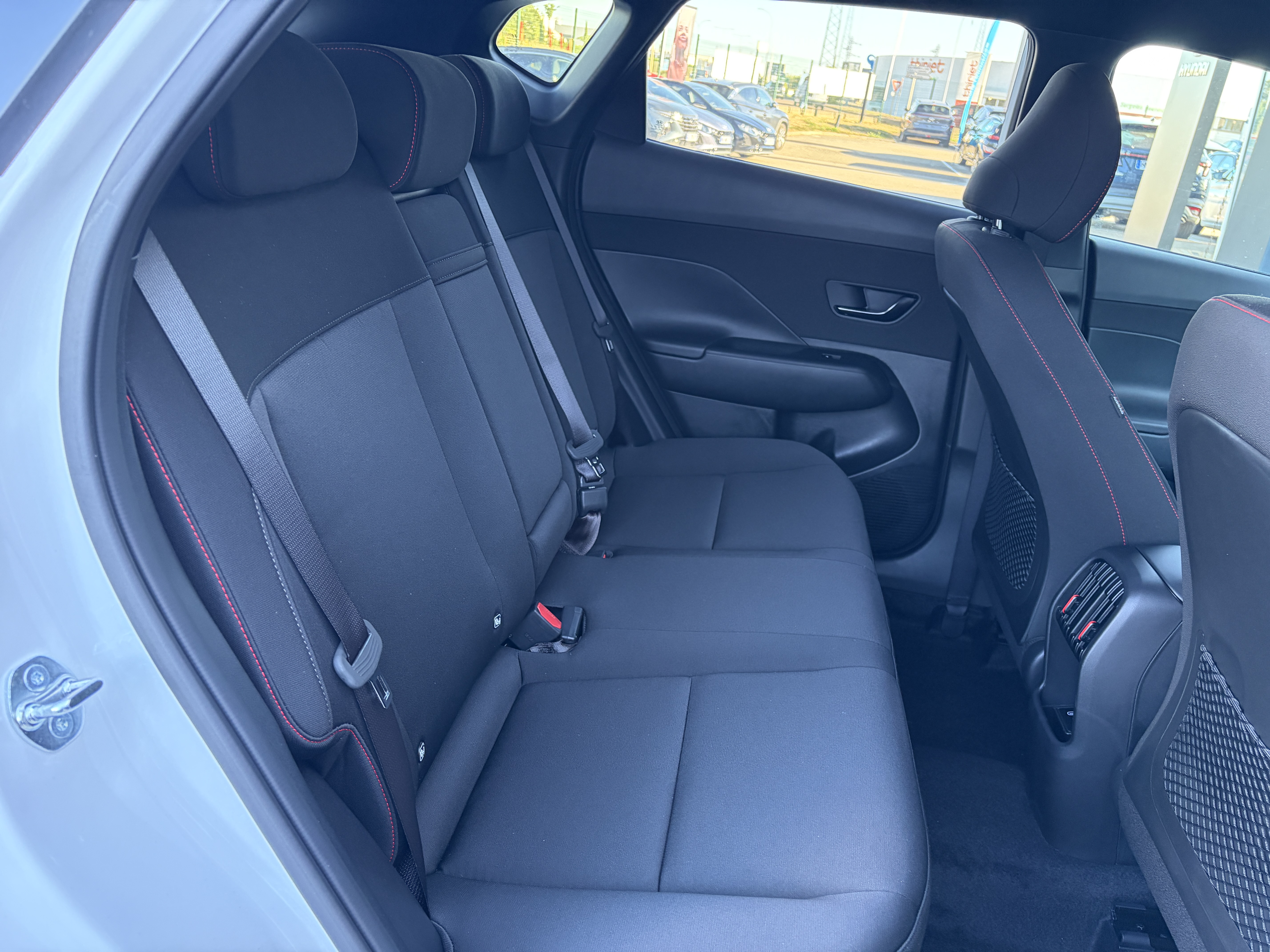 HYUNDAI_KONA_SIEGE-ARRIERE-DROIT