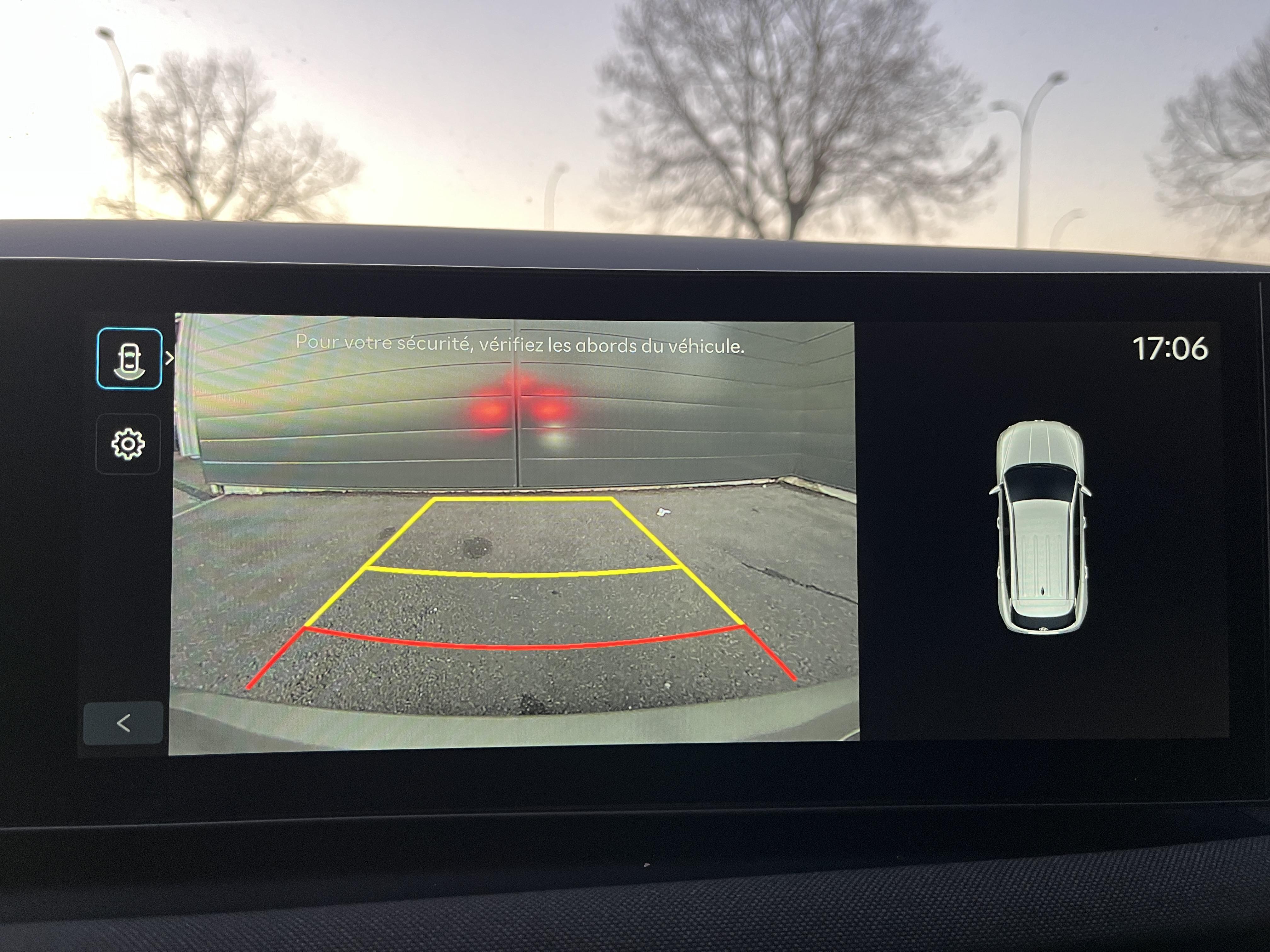 HYUNDAI_TUCSON_CONSOLE-CENTRALE-CAMERA-DE-RECUL