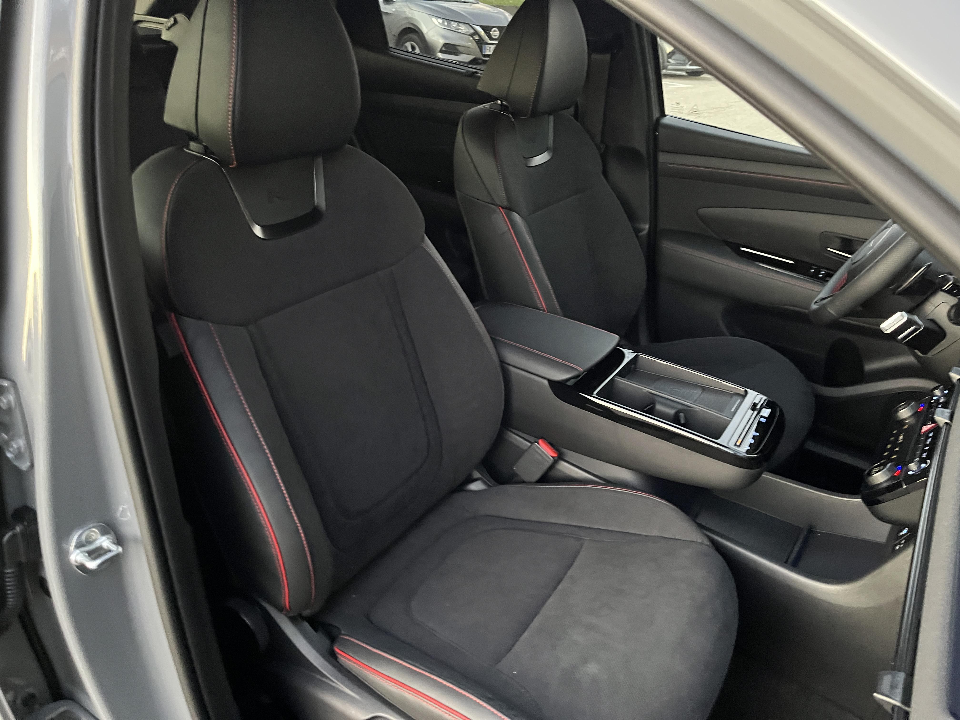 HYUNDAI_TUCSON_SIEGE-AVANT-PASSAGER