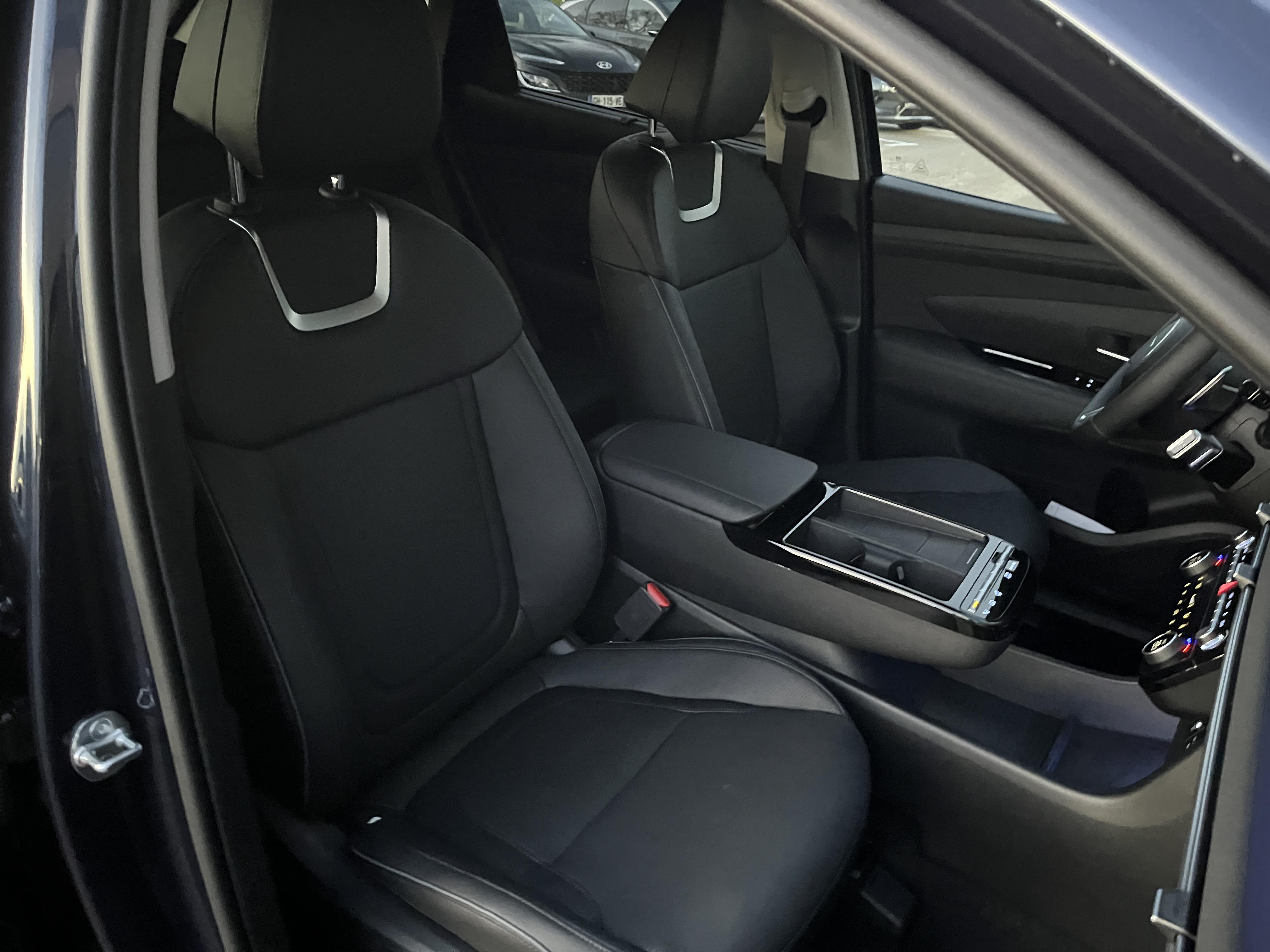HYUNDAI_TUCSON_SIEGE-AVANT-PASSAGER