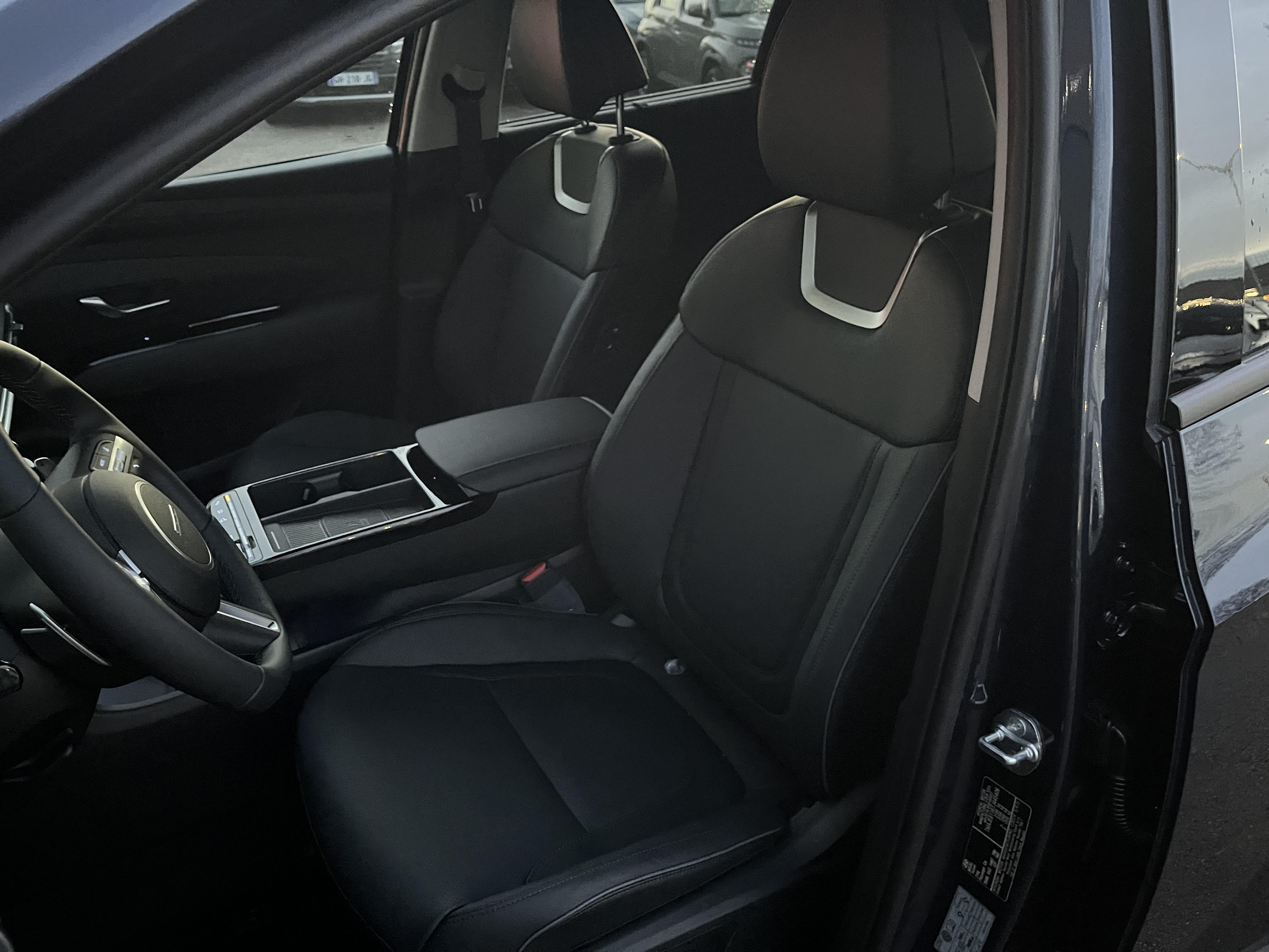 HYUNDAI_TUCSON_SIEGE-CONDUCTEUR