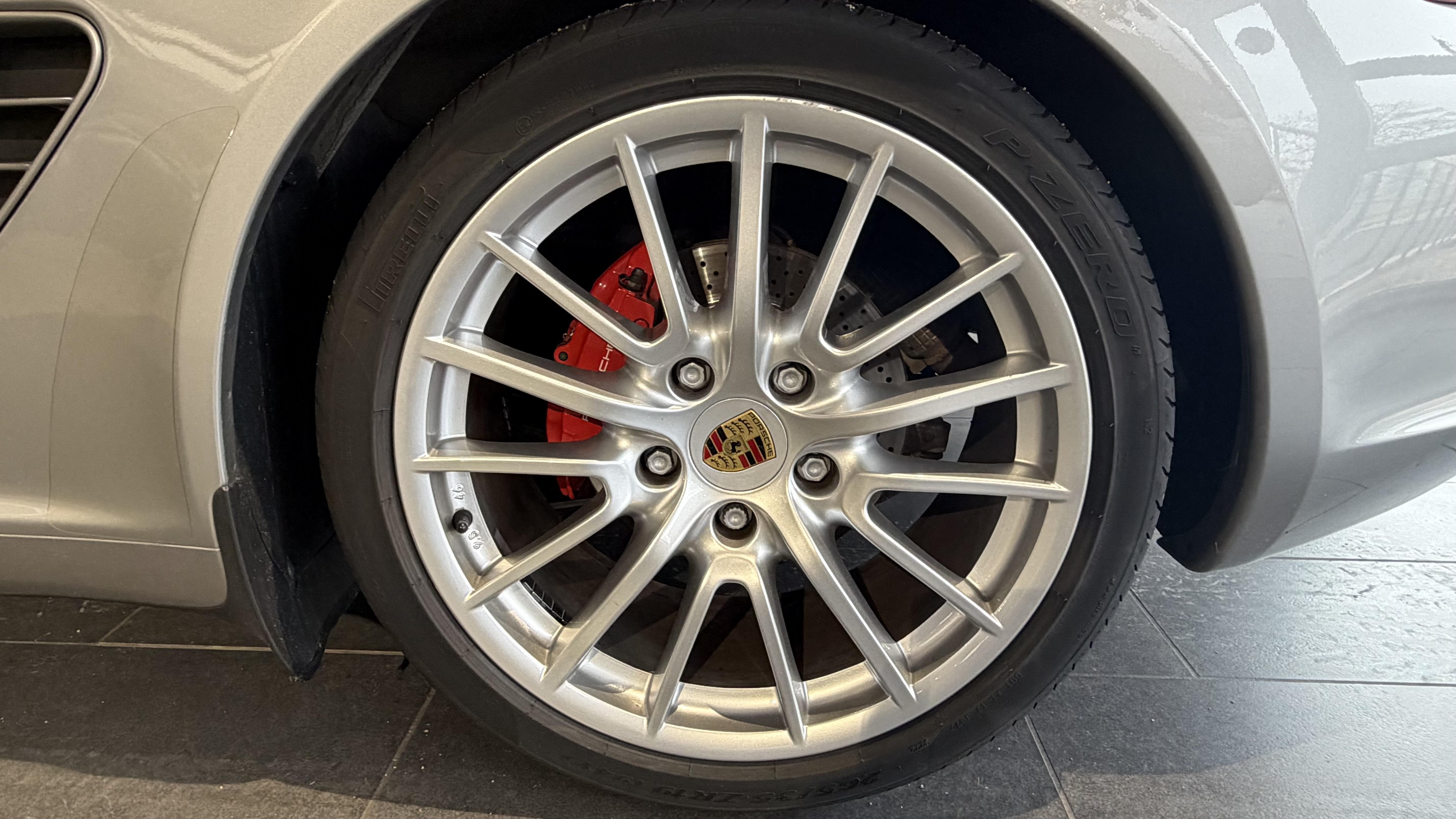 PORSCHE_BOXSTER_JANTE-ARRIERE-GAUCHE
