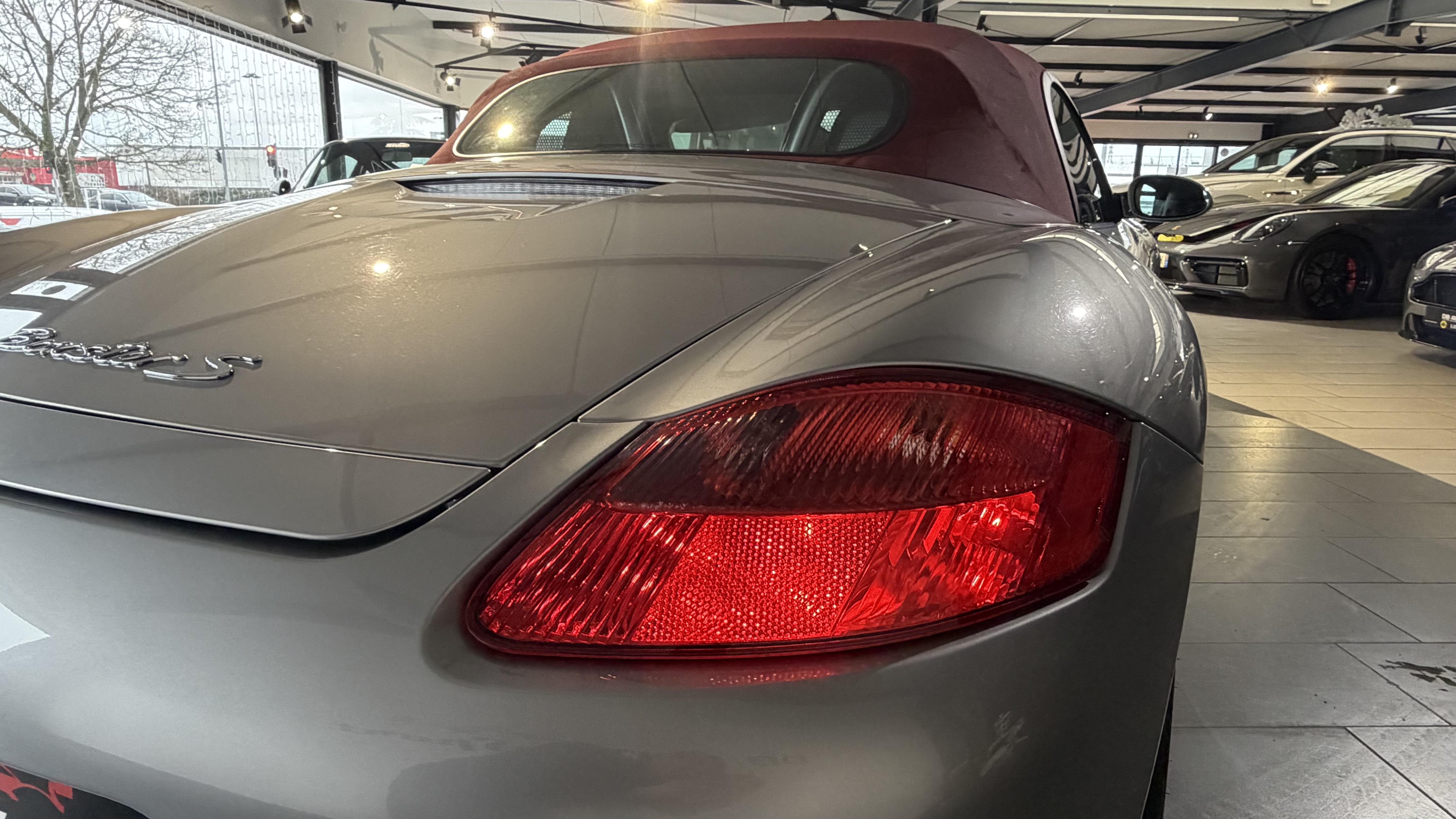PORSCHE_BOXSTER_PNEU-AVANT-DROIT
