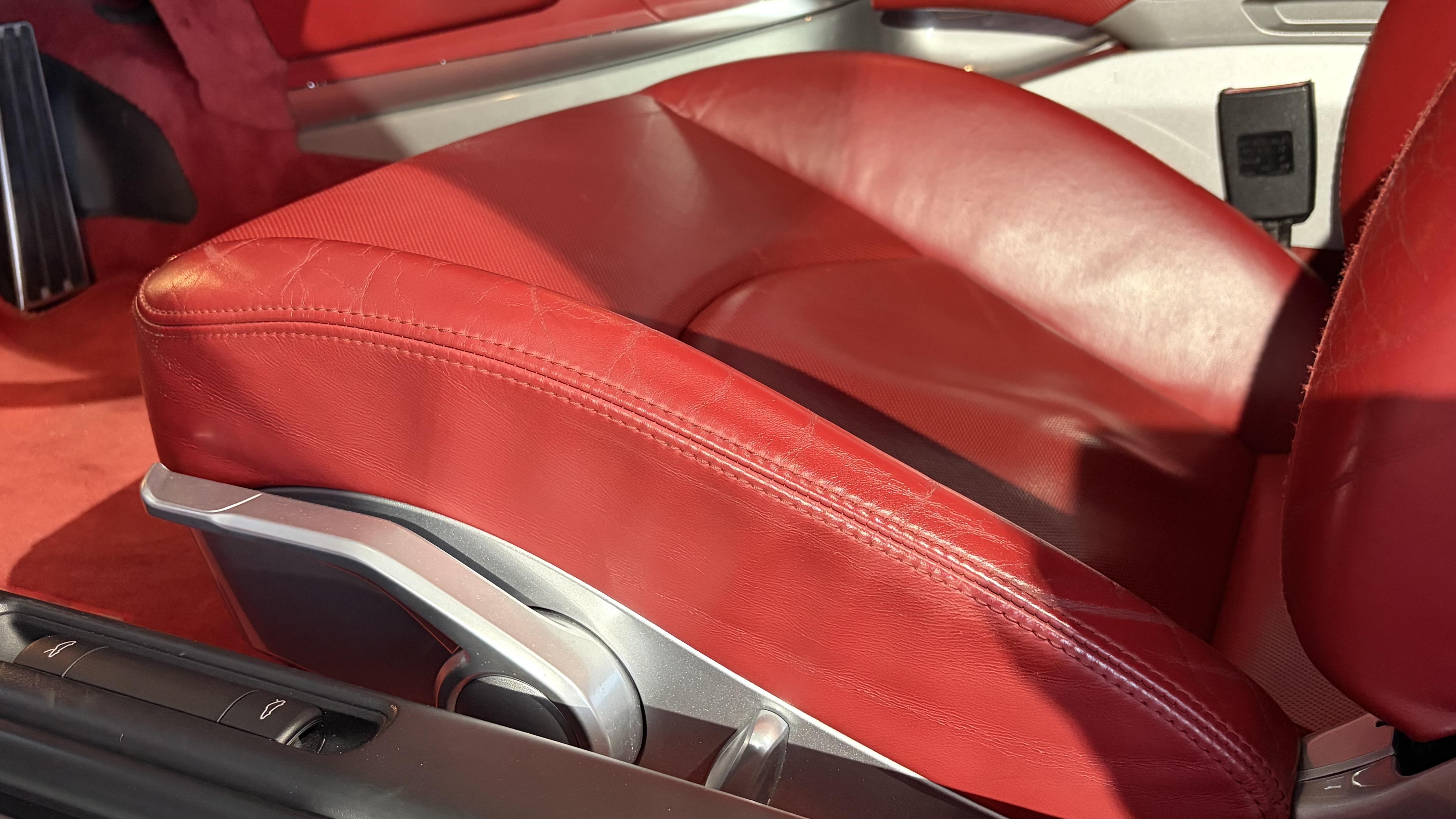 PORSCHE_BOXSTER_SIEGE-ARRIERE-DROIT