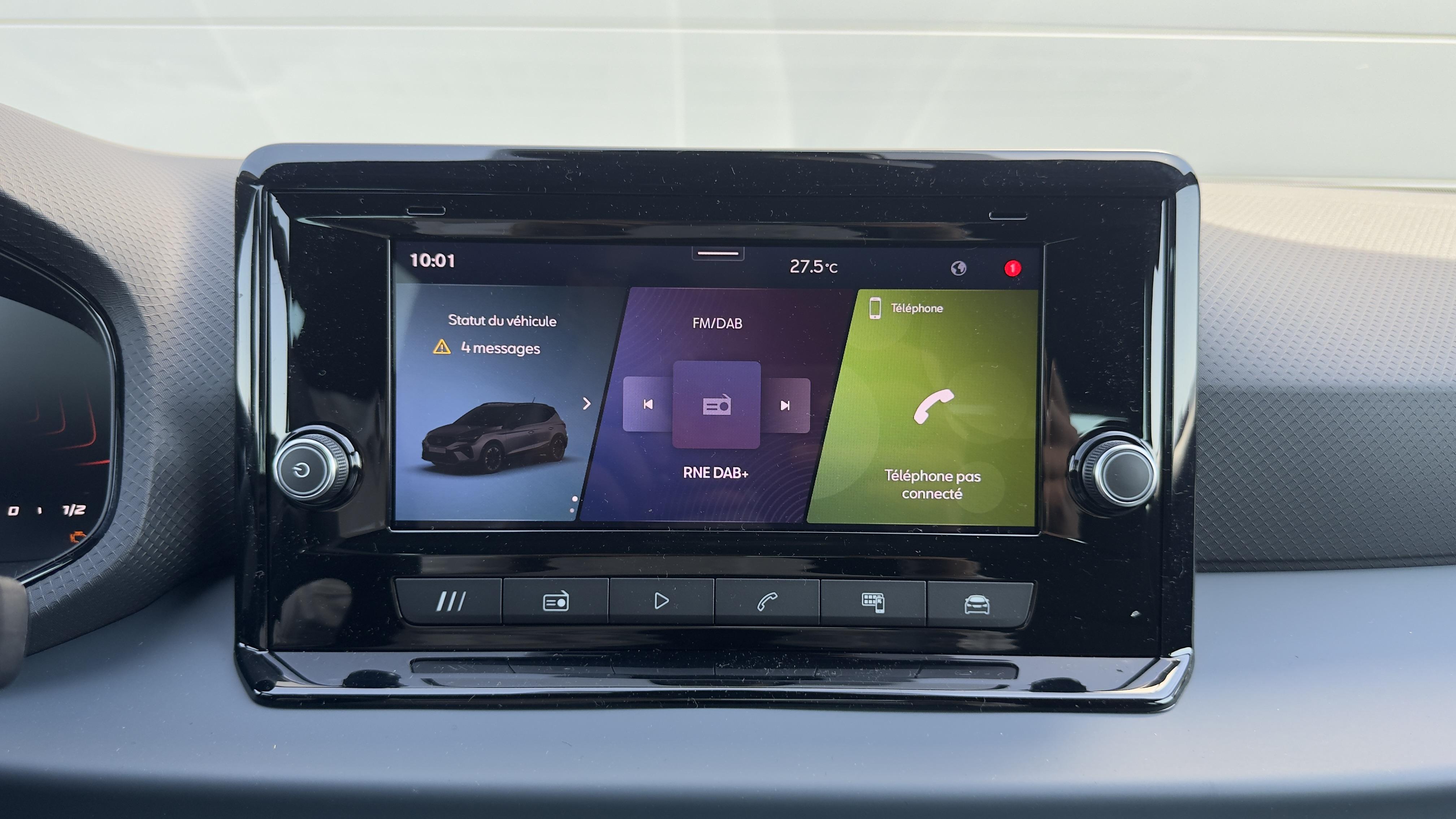 SEAT_ARONA_CONSOLE-CENTRALE
